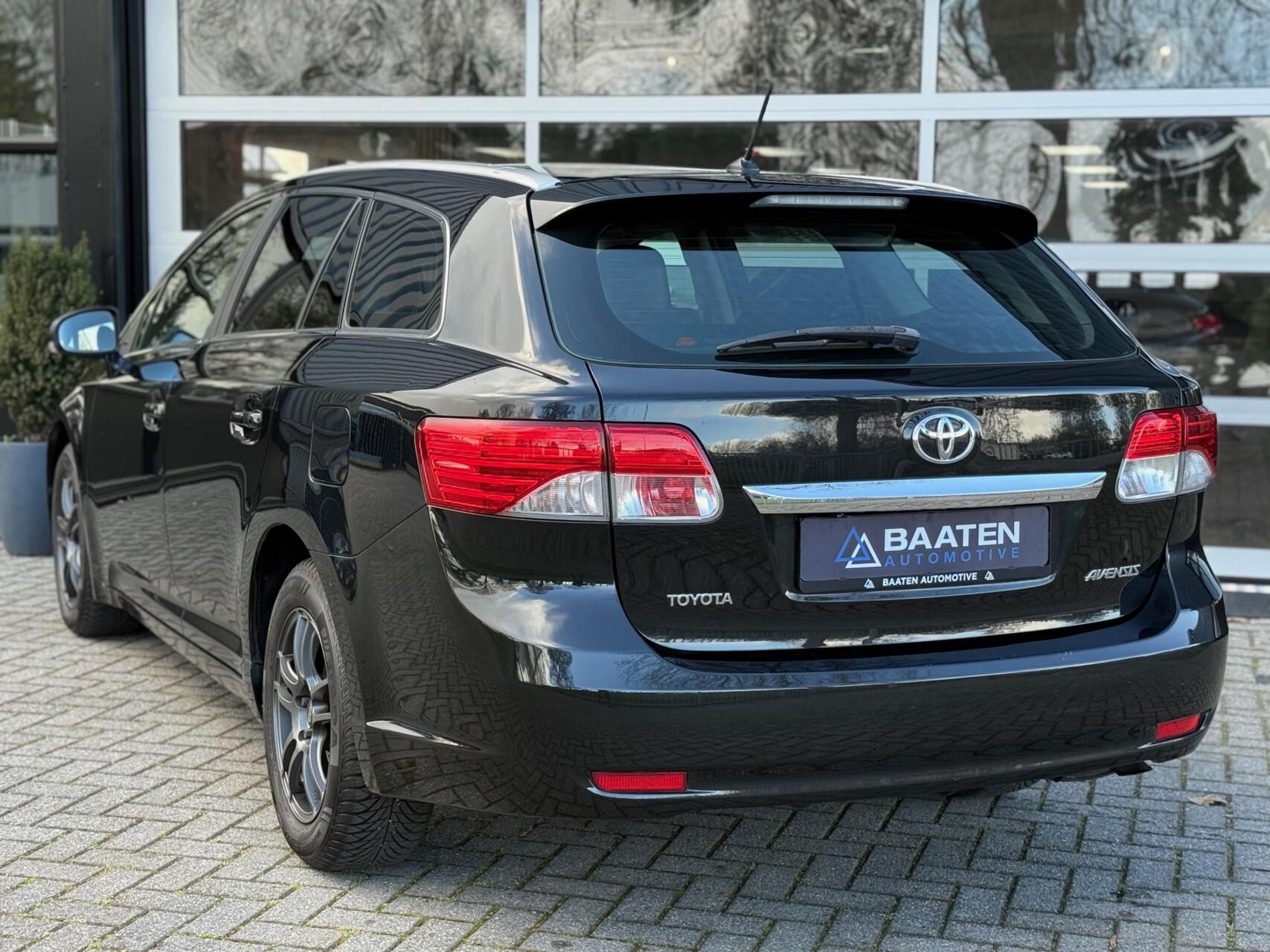 Foto van Toyota Avensis Wagon