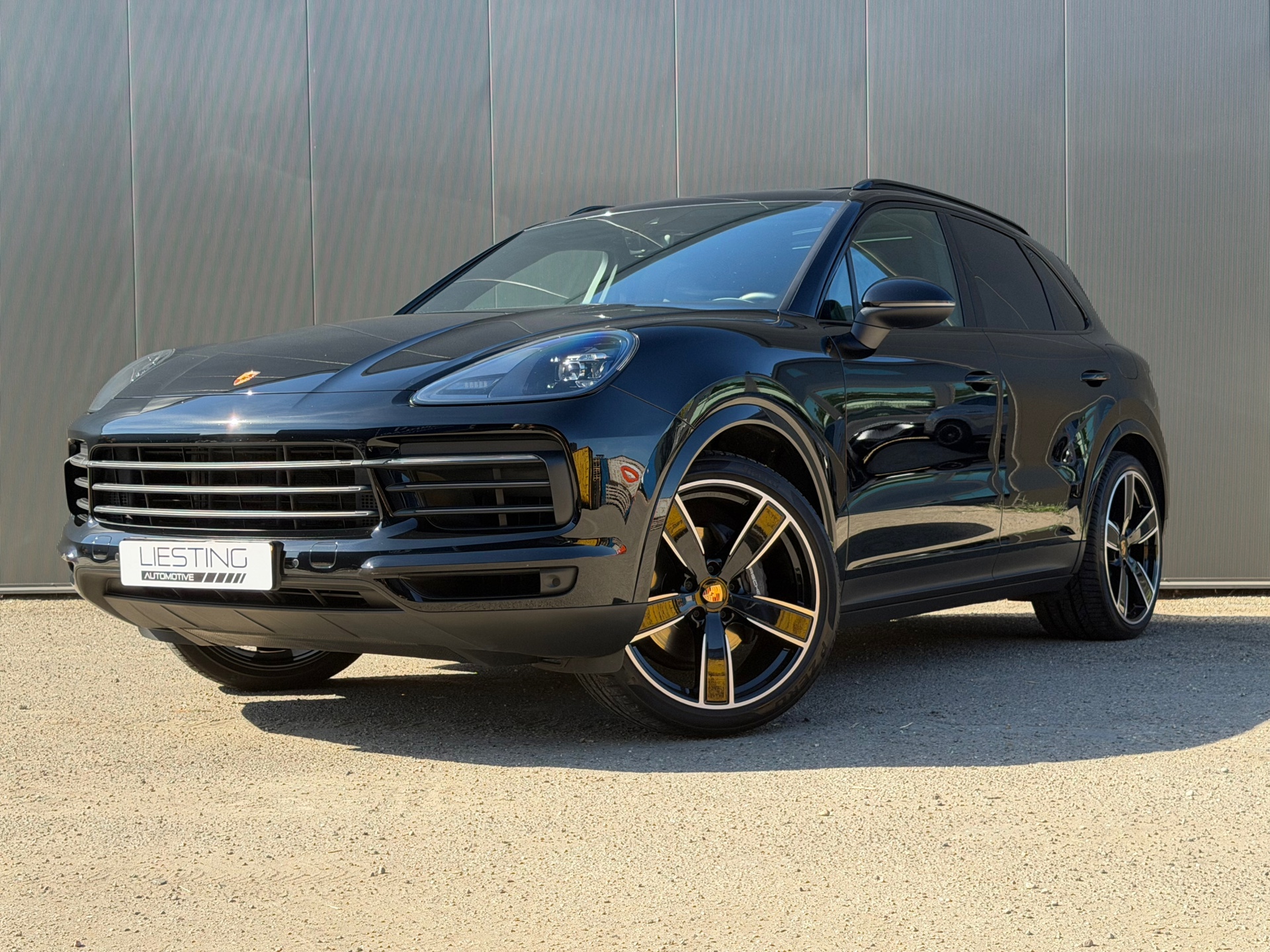 Porsche Cayenne E-hybrid 3.0 E-Hybrid Platinum Edition Pano Trekhaak 2023 - voorkant