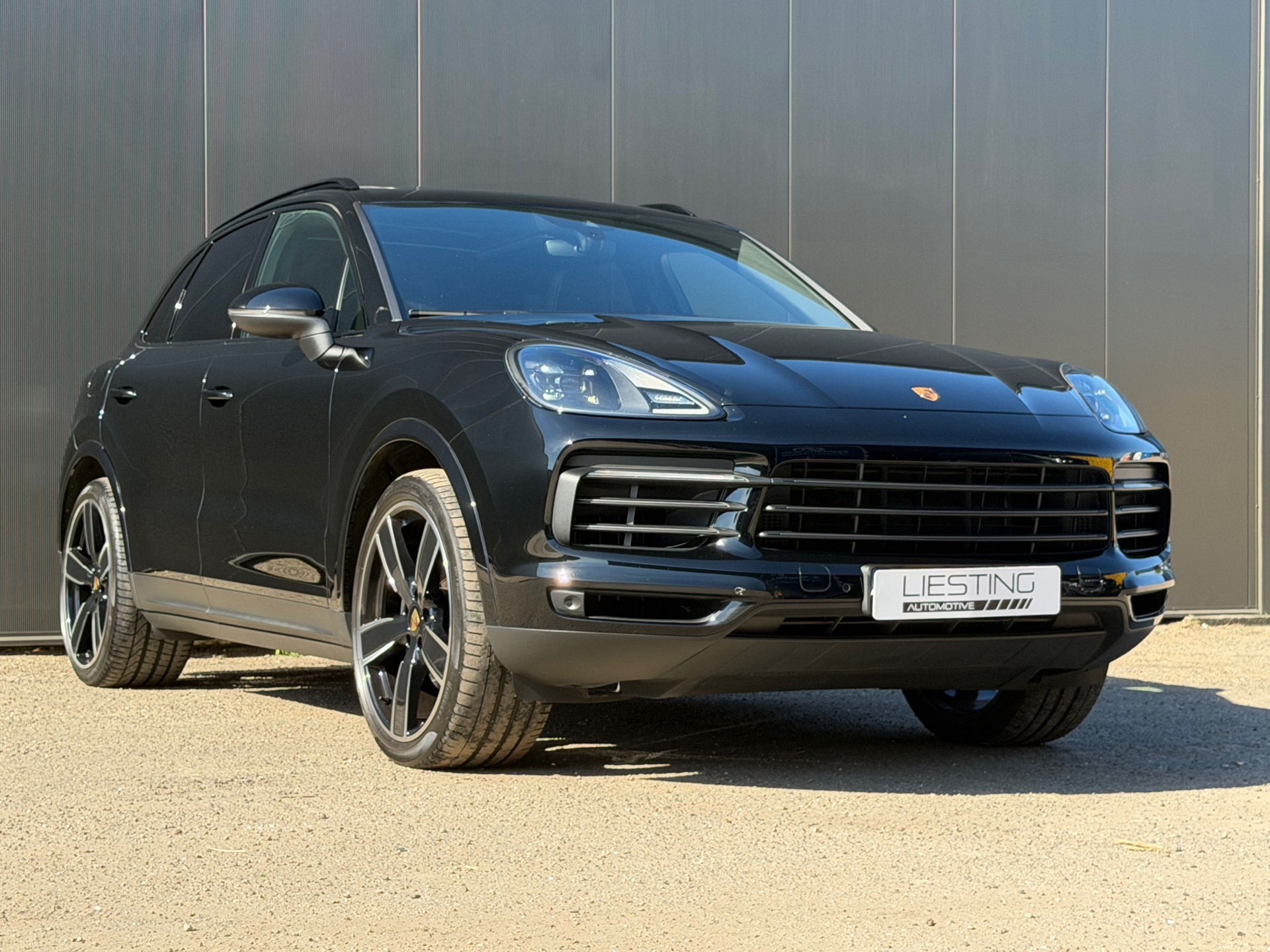 Foto van Porsche Cayenne E-hybrid
