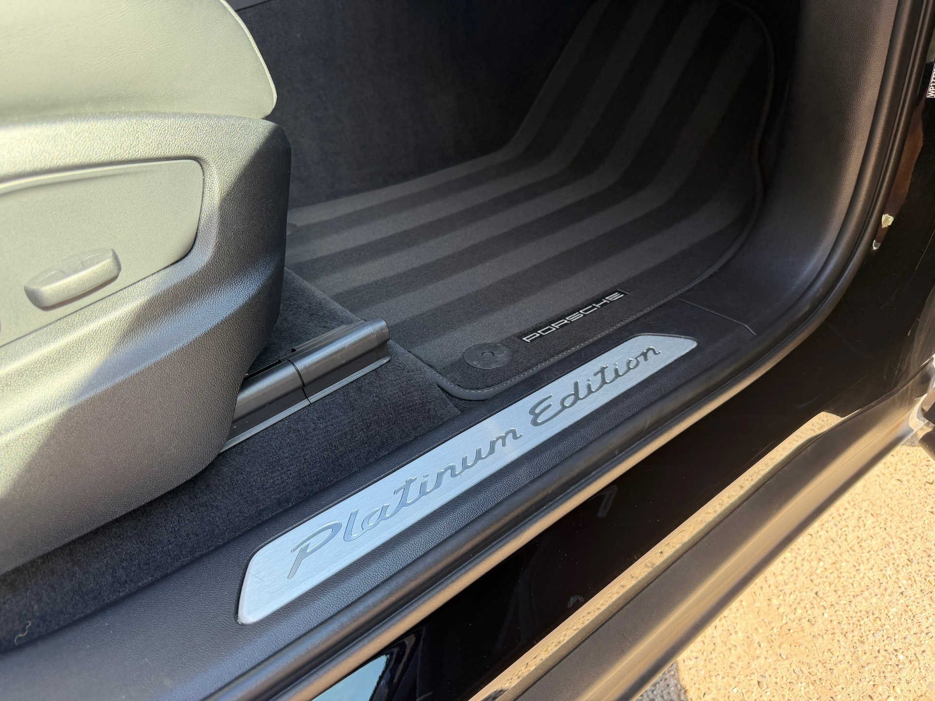 Foto van Porsche Cayenne E-hybrid