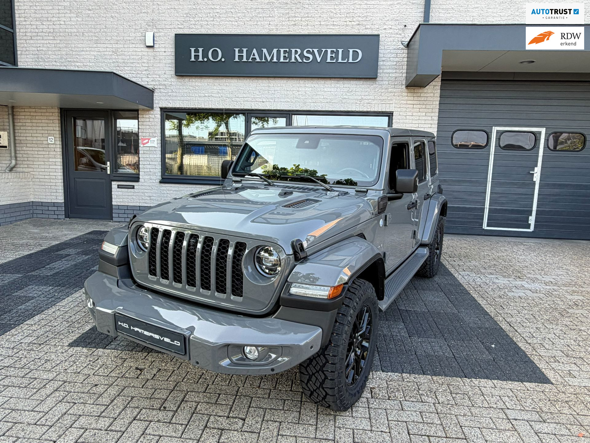 Jeep Wrangler Unlimited 4xe 380 Sahara 2022 - voorkant