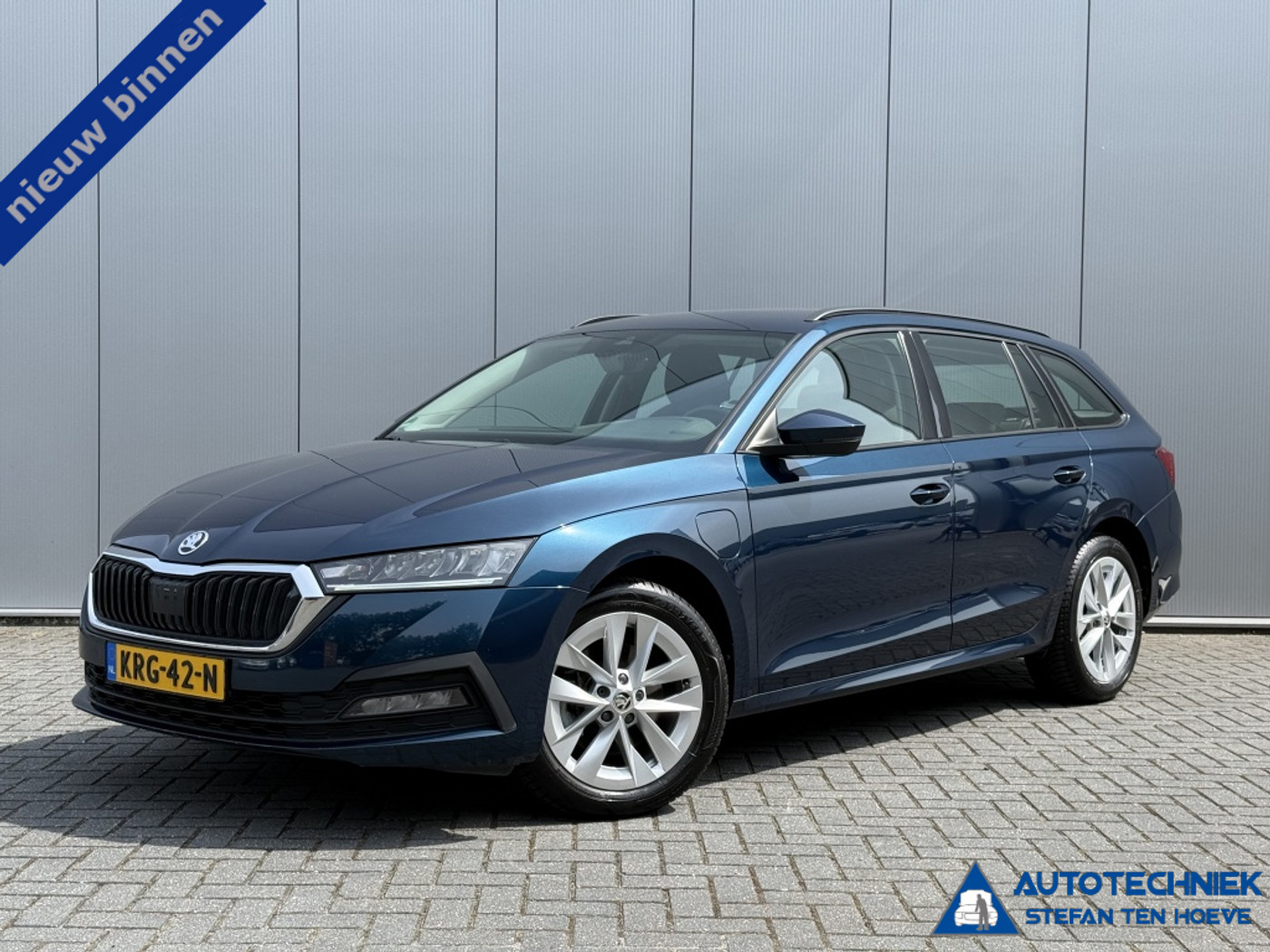 Skoda Octavia 1.4 TSI iV Business Carplay Plug-in stoelverw. 2023 - voorkant