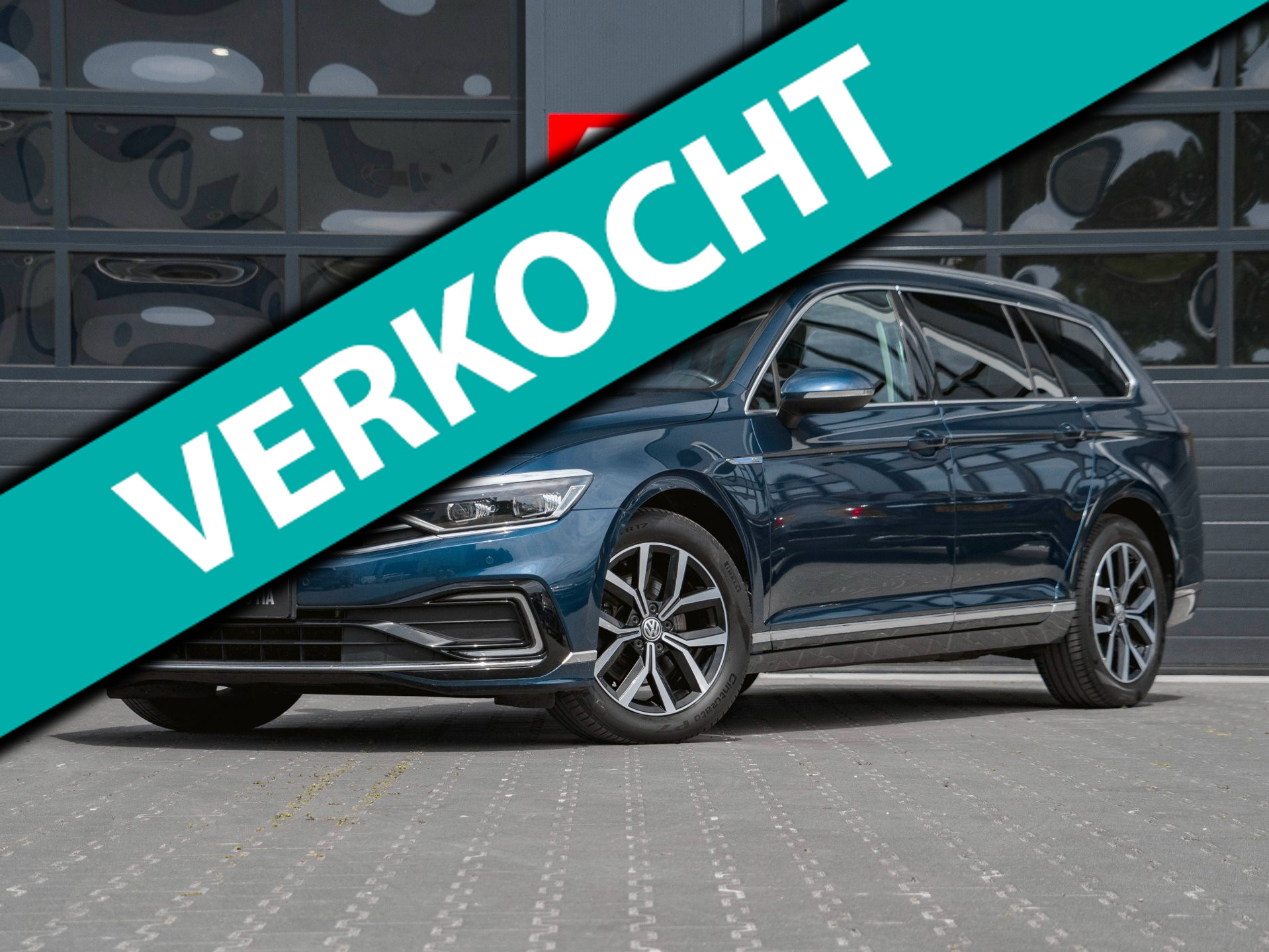 Volkswagen Passat 1.4 TSI PHEV GTE Business | PANO | CAMERA | STOELVERWARMING 2020 - voorkant