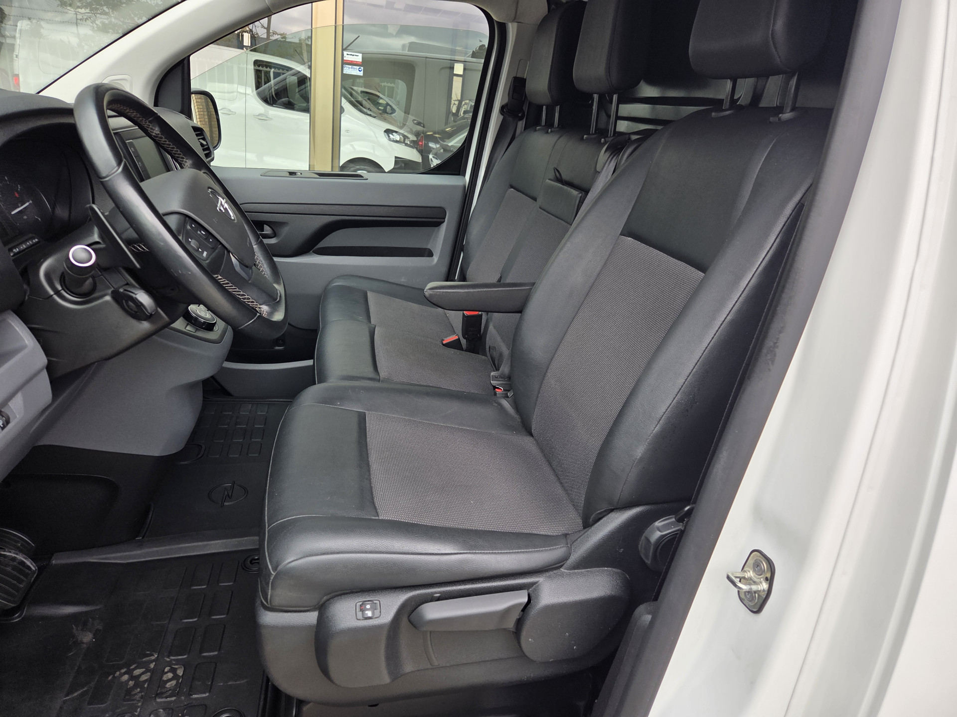 Foto van Opel Vivaro