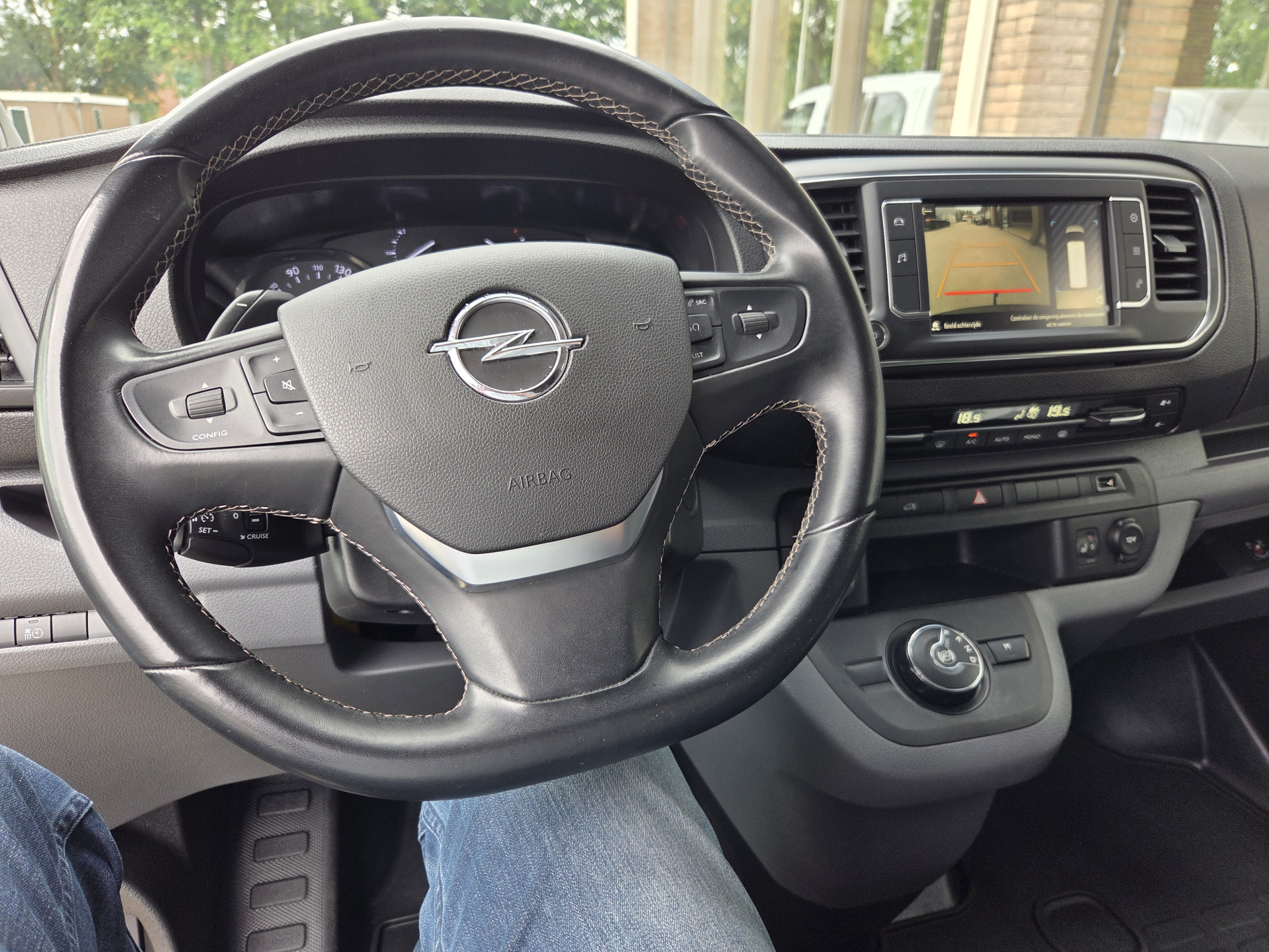 Foto van Opel Vivaro