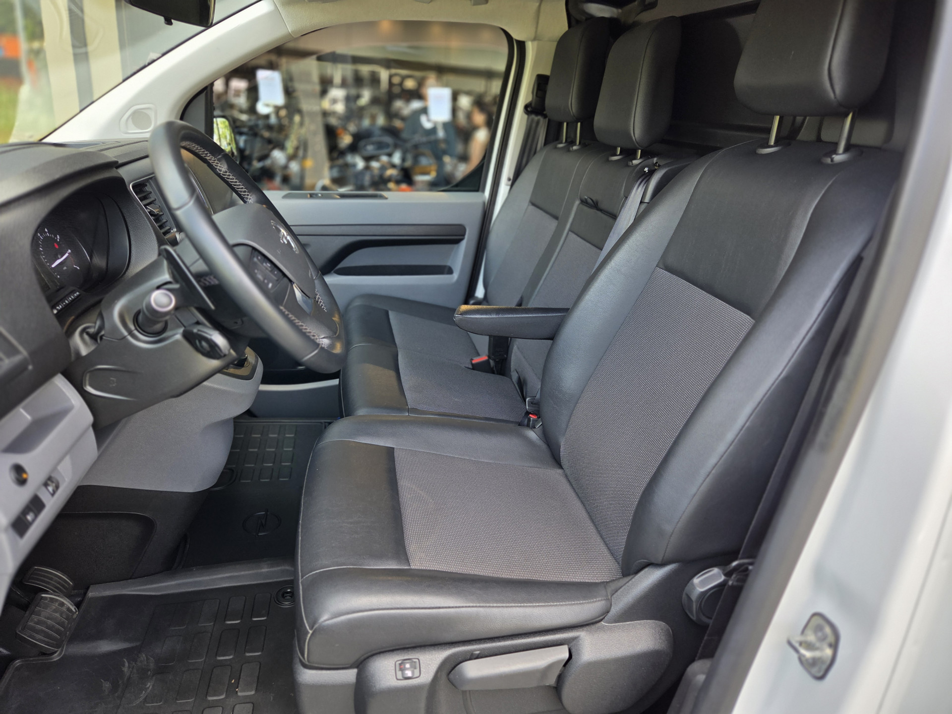 Foto van Opel Vivaro
