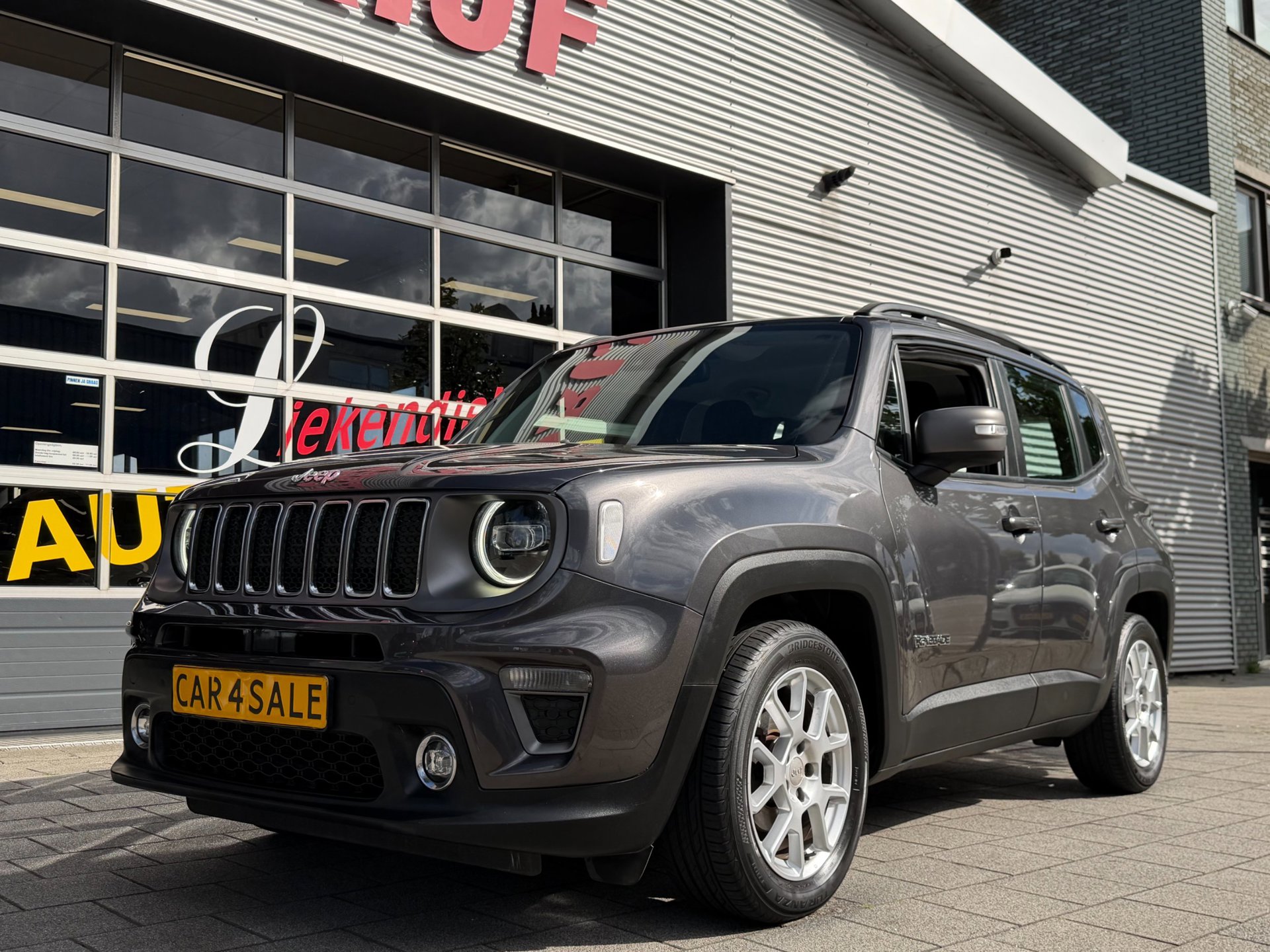 Jeep Renegade 1.0T 88 kW T-GDI CAT Limited - Navigatie I Airco I Sport velgen I Xenon I PDC I Veiligheid pakket 2019 - voorkant