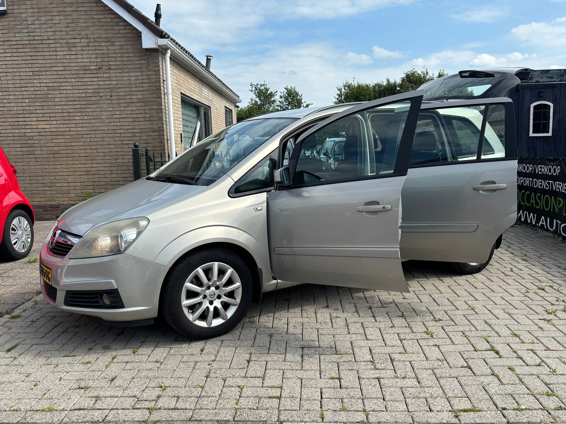 Foto van Opel Zafira