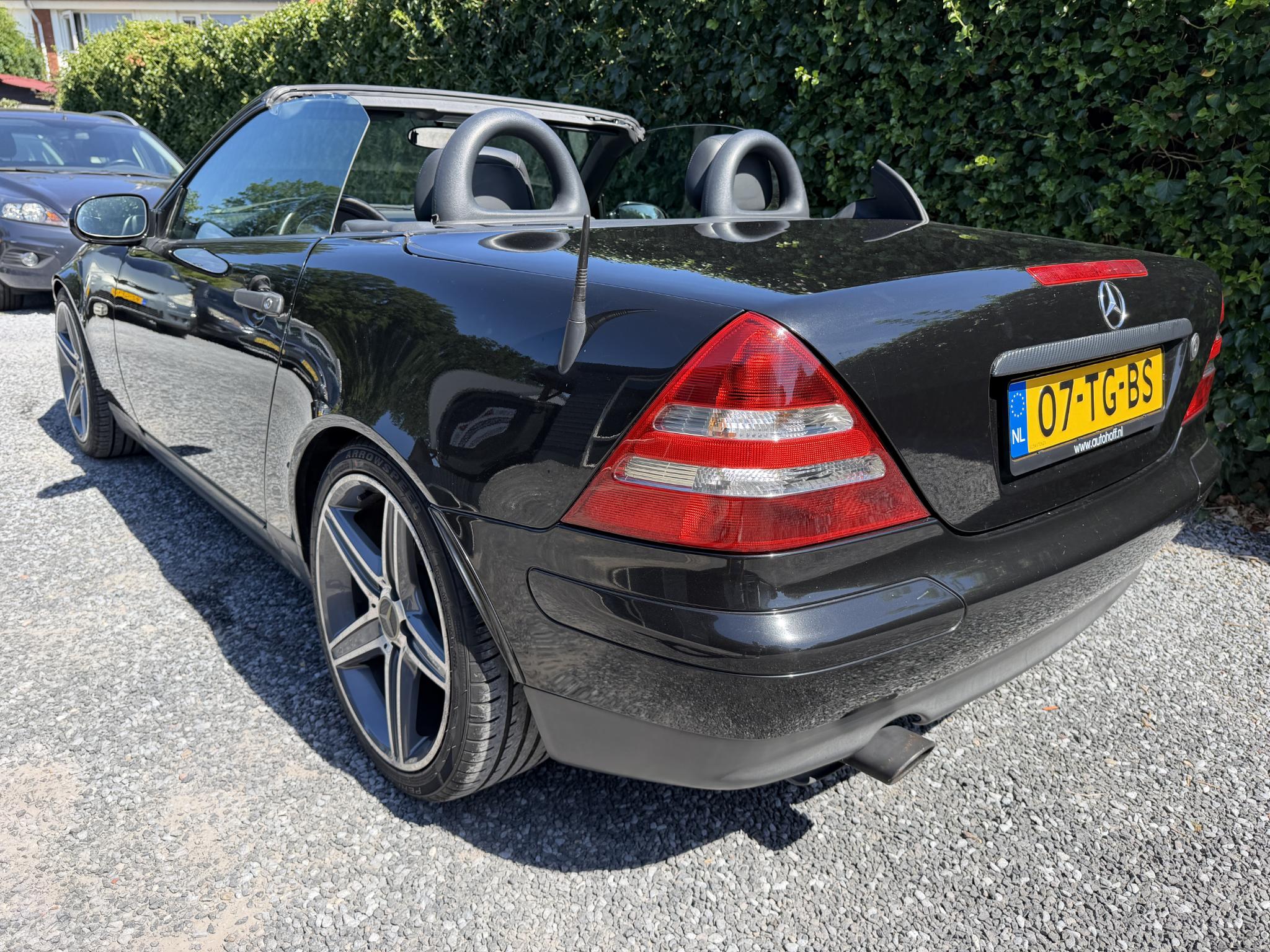 Foto van Mercedes-Benz SLK 230 Kompressor