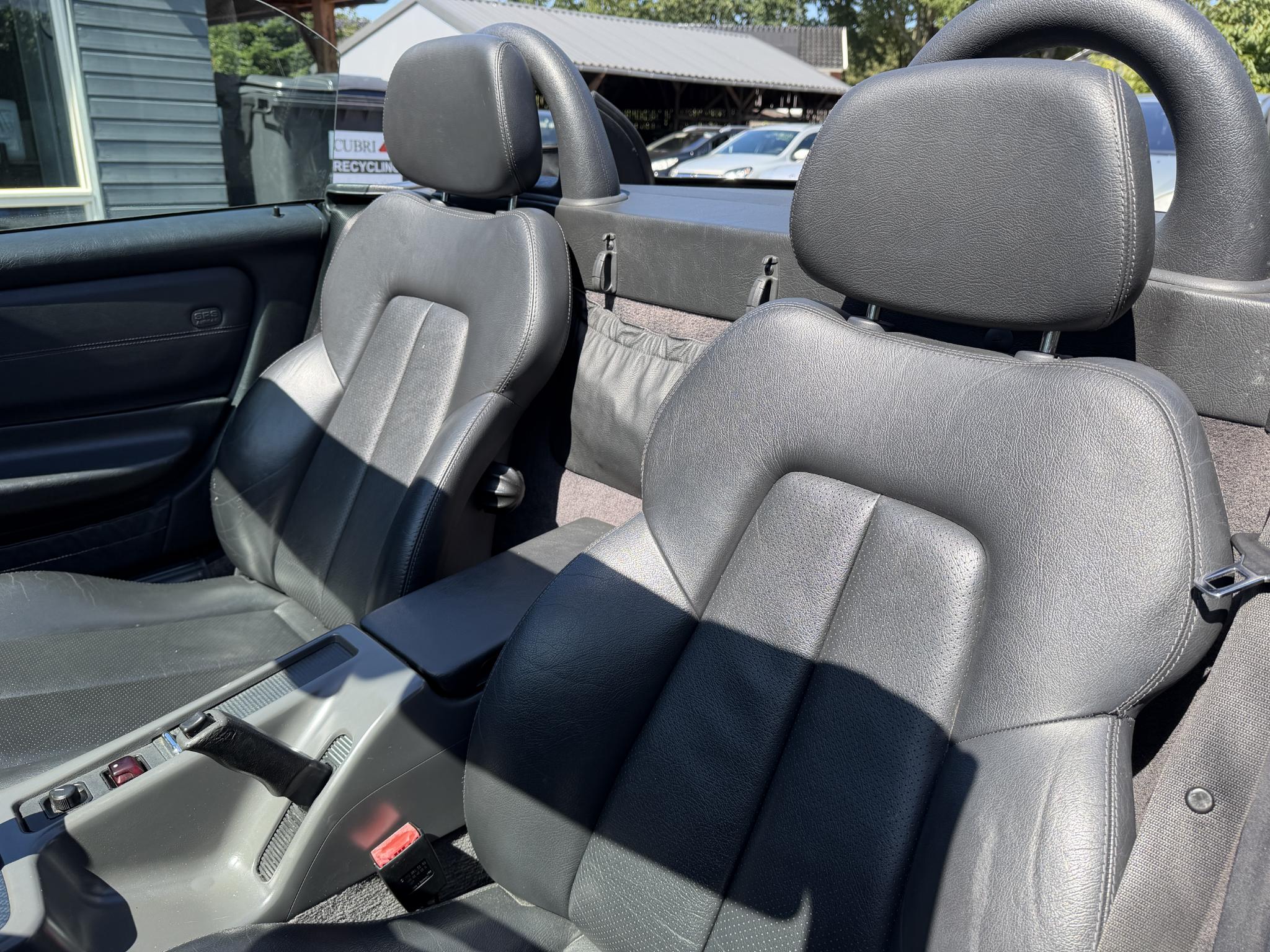 Foto van Mercedes-Benz SLK 230 Kompressor