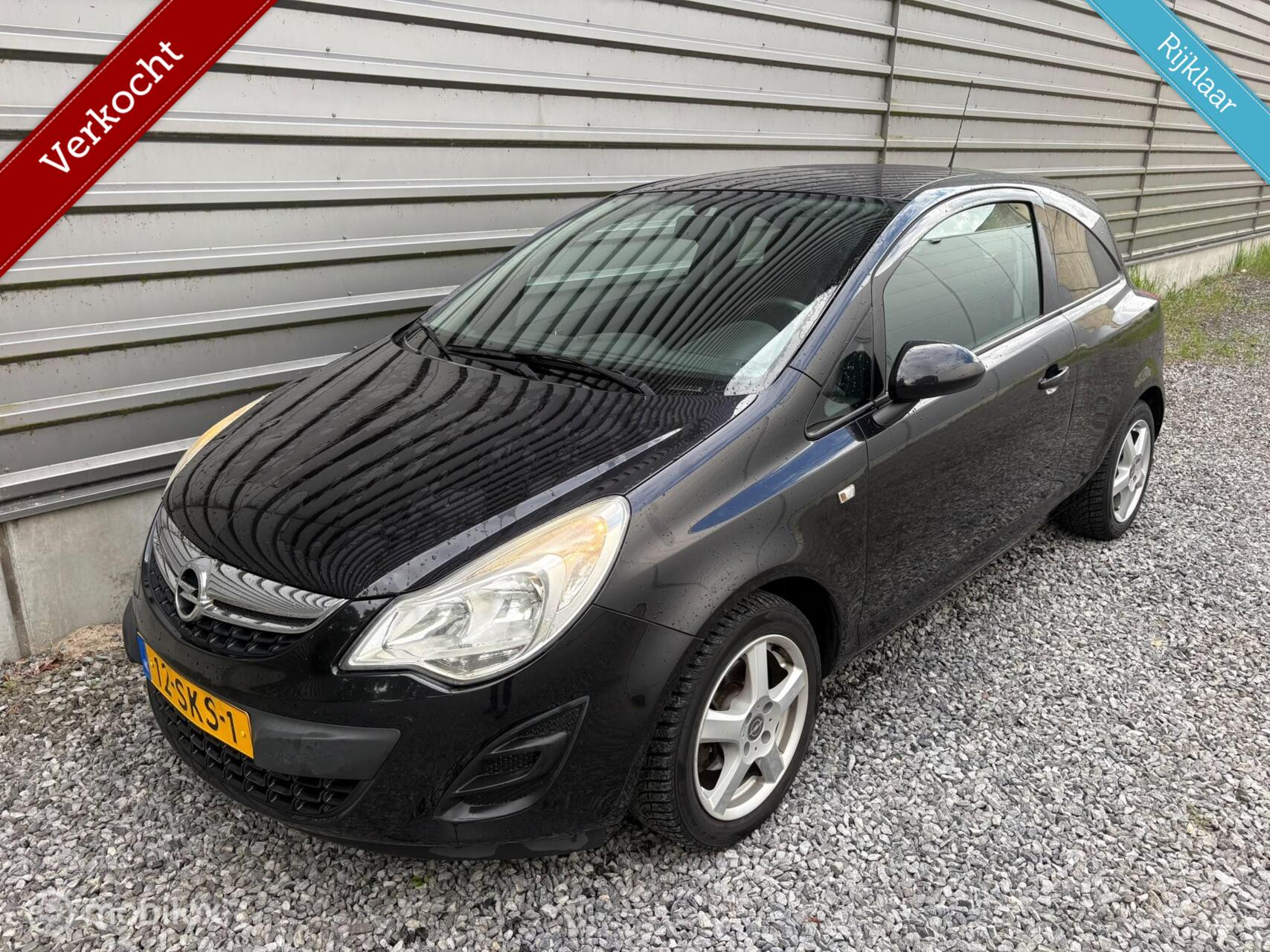 Opel Corsa 1.4-16V airco navigatie 2011 - voorkant
