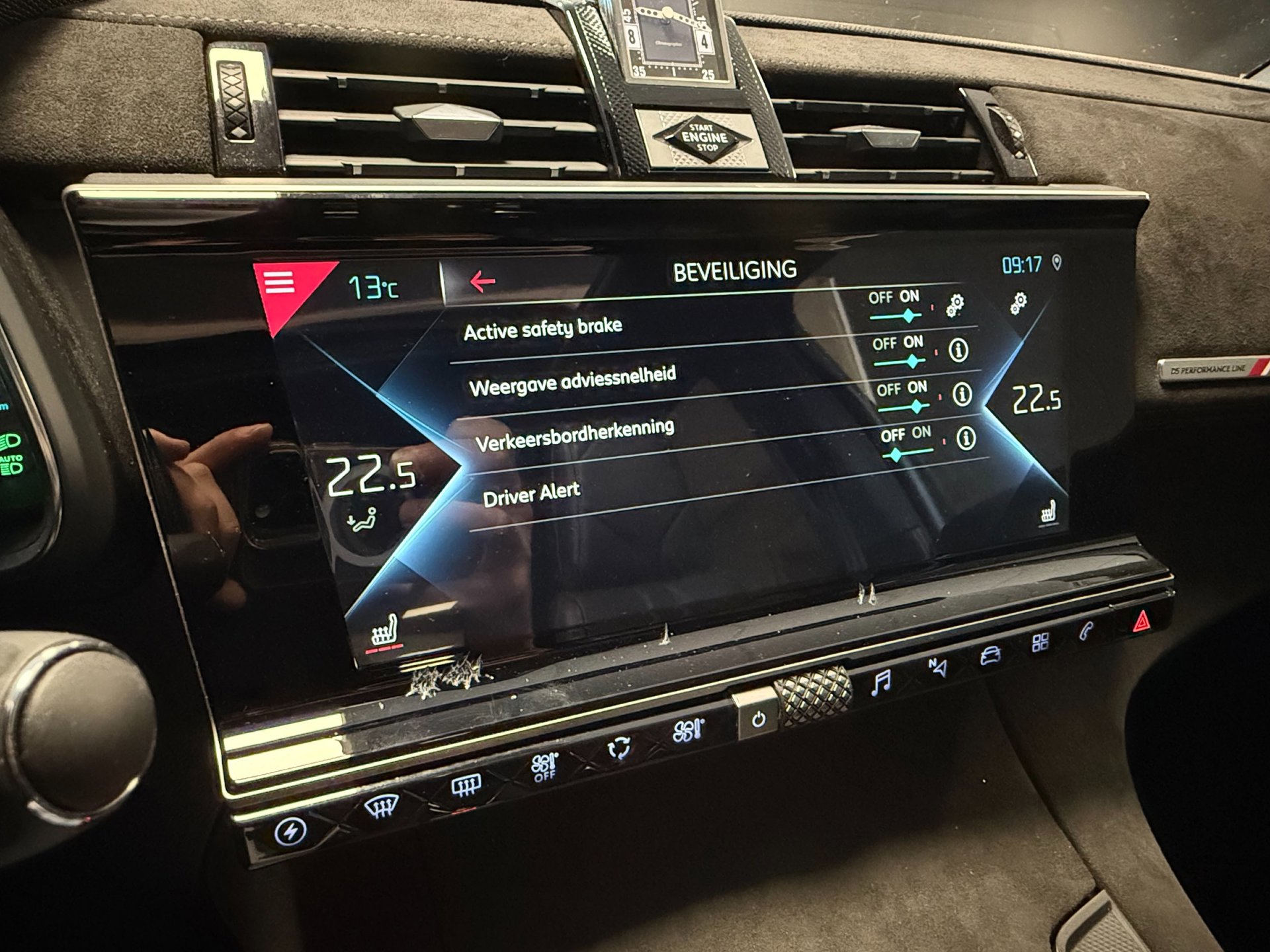 Foto van DS DS 7 Crossback