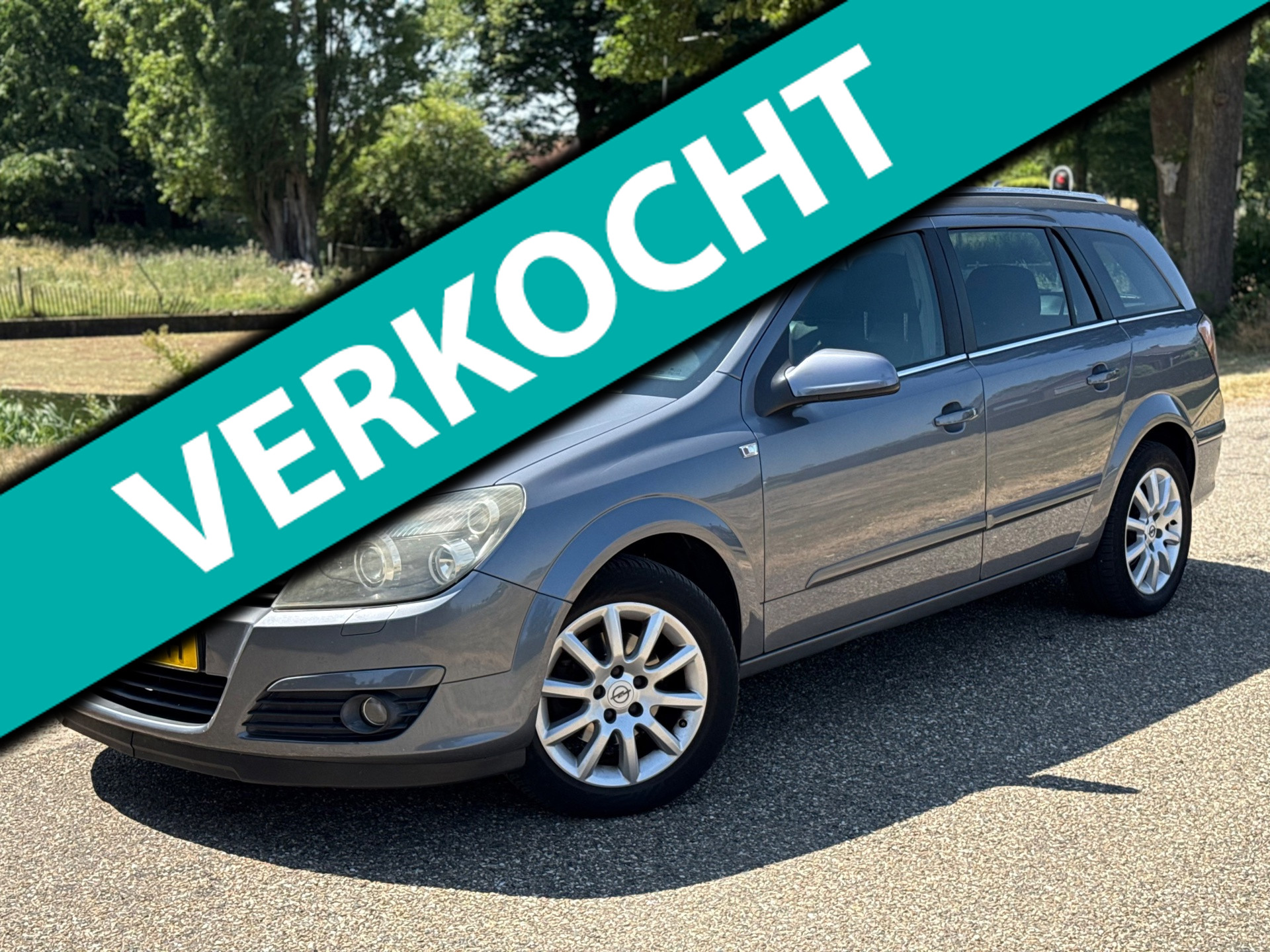 Opel Astra Station Wagon 1.8 Cosmo|Airco|Trekhaak 2005 - voorkant