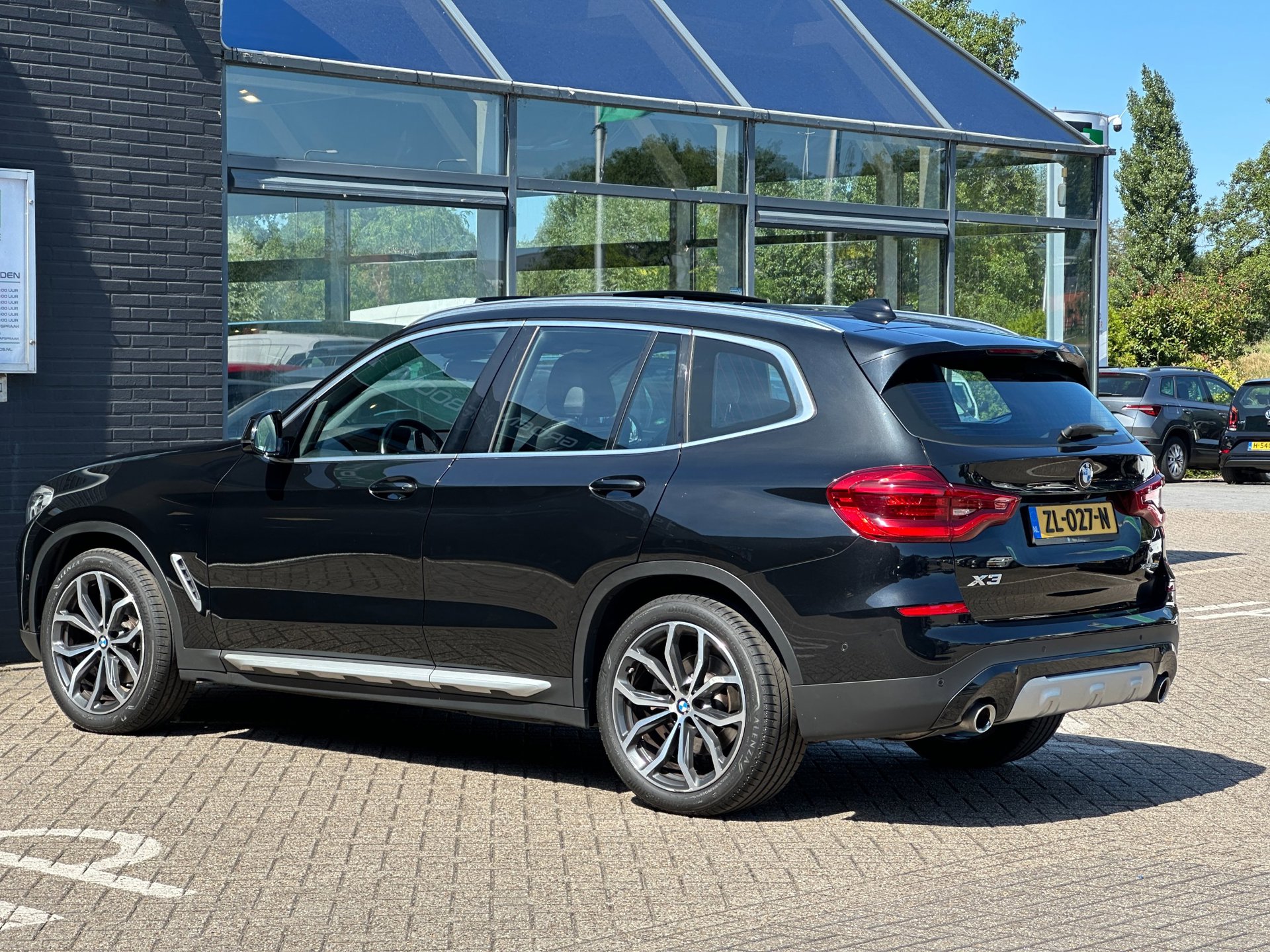 Foto van BMW X3 Xdrive20i