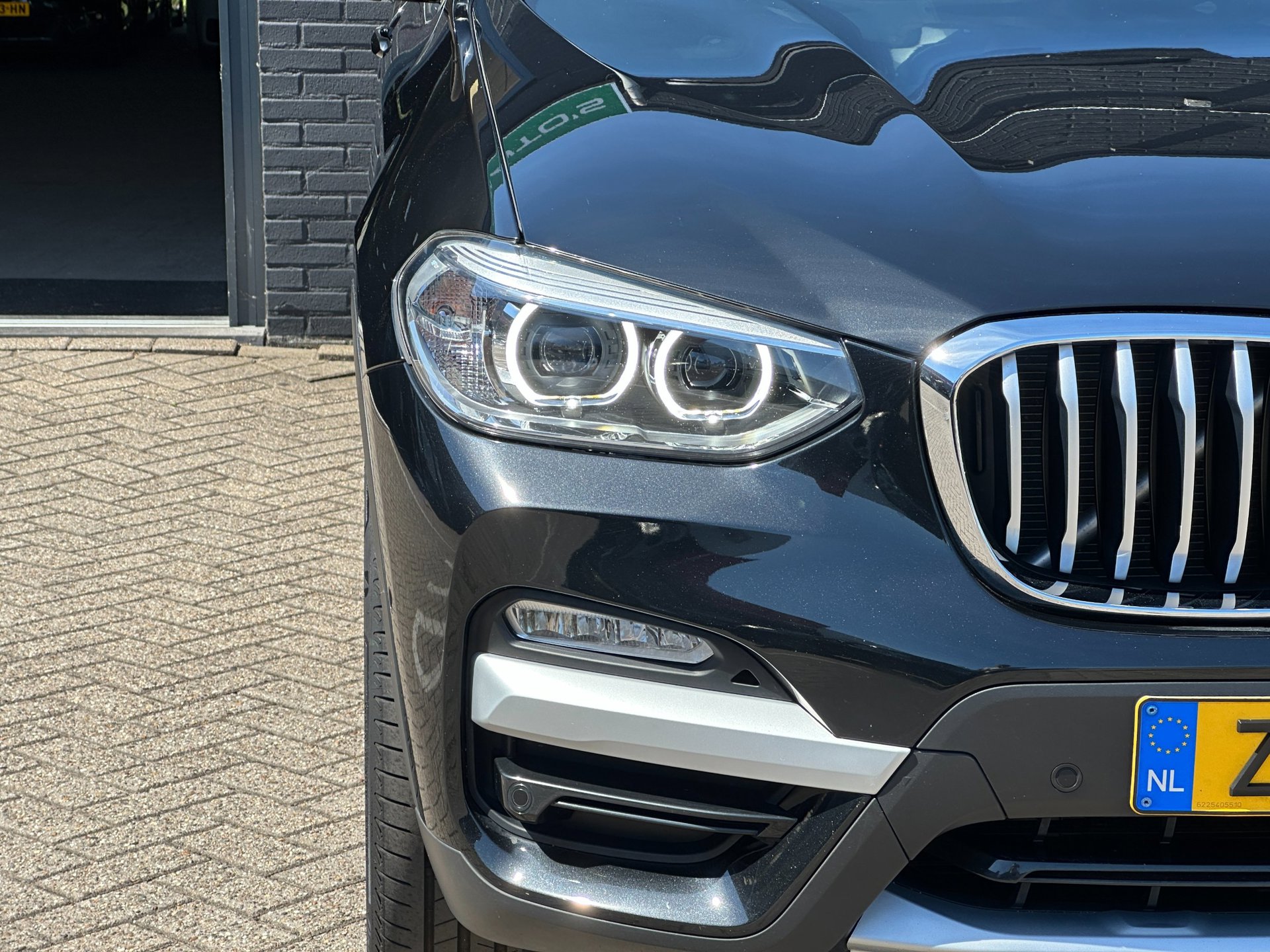 Foto van BMW X3 Xdrive20i