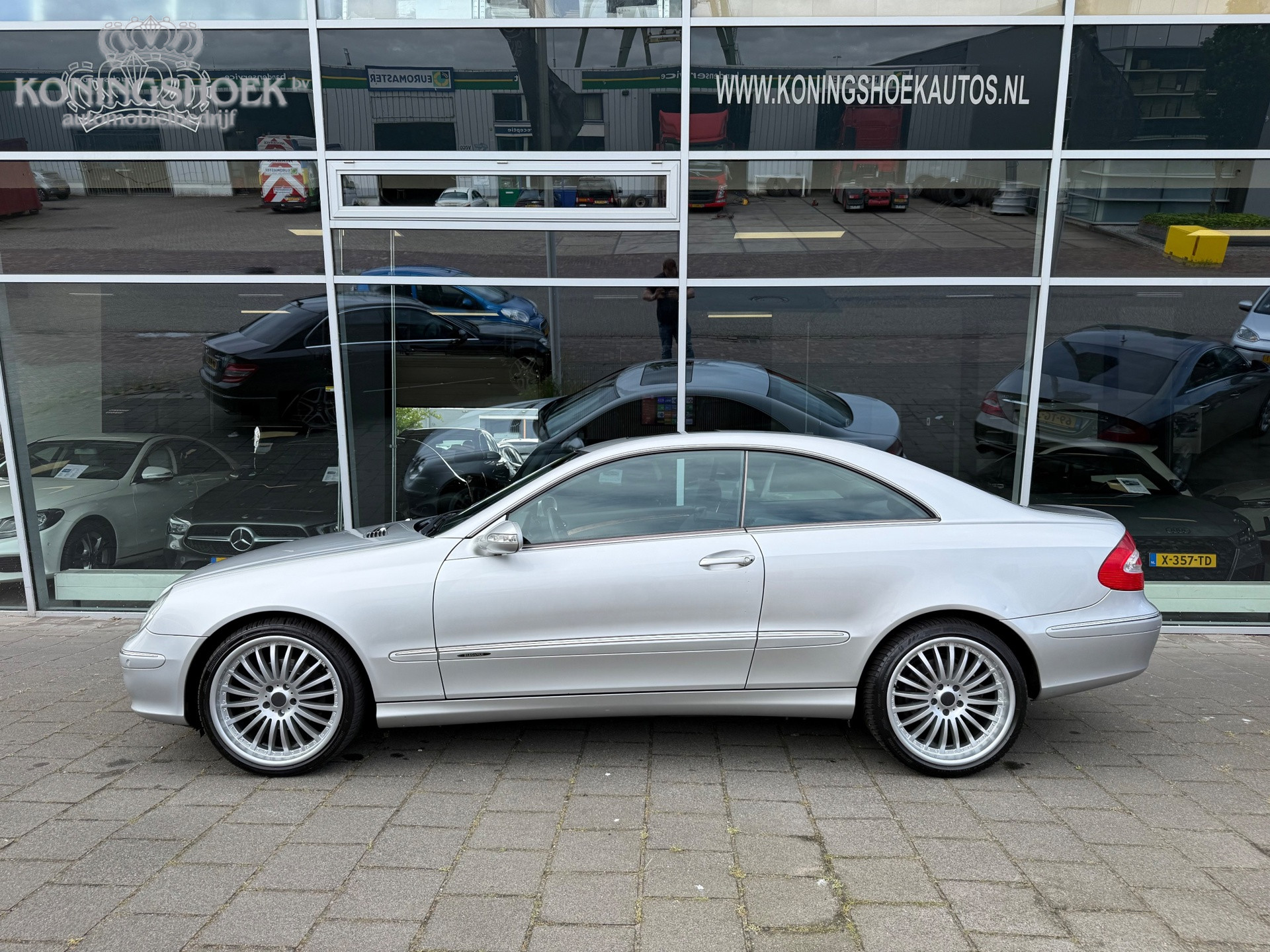 Foto van Mercedes-Benz CLK 240