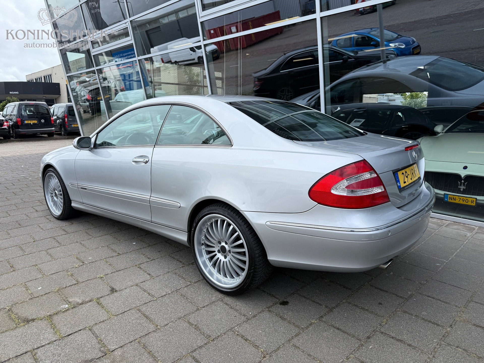 Foto van Mercedes-Benz CLK 240