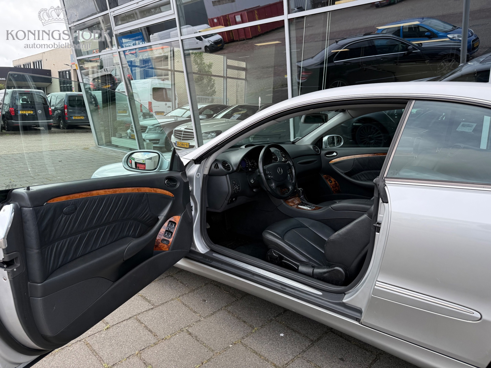 Foto van Mercedes-Benz CLK 240