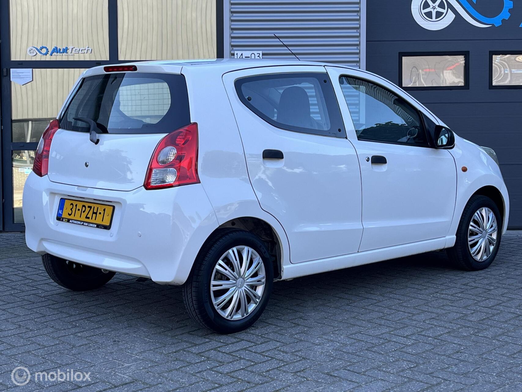 Foto van Suzuki Alto