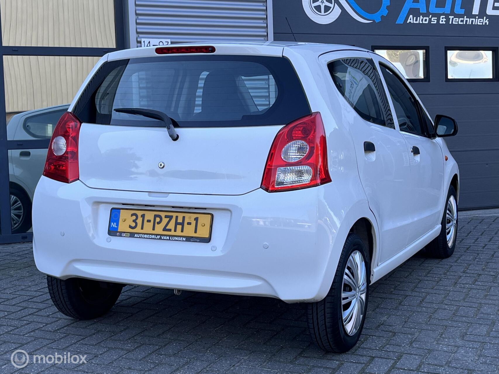 Foto van Suzuki Alto