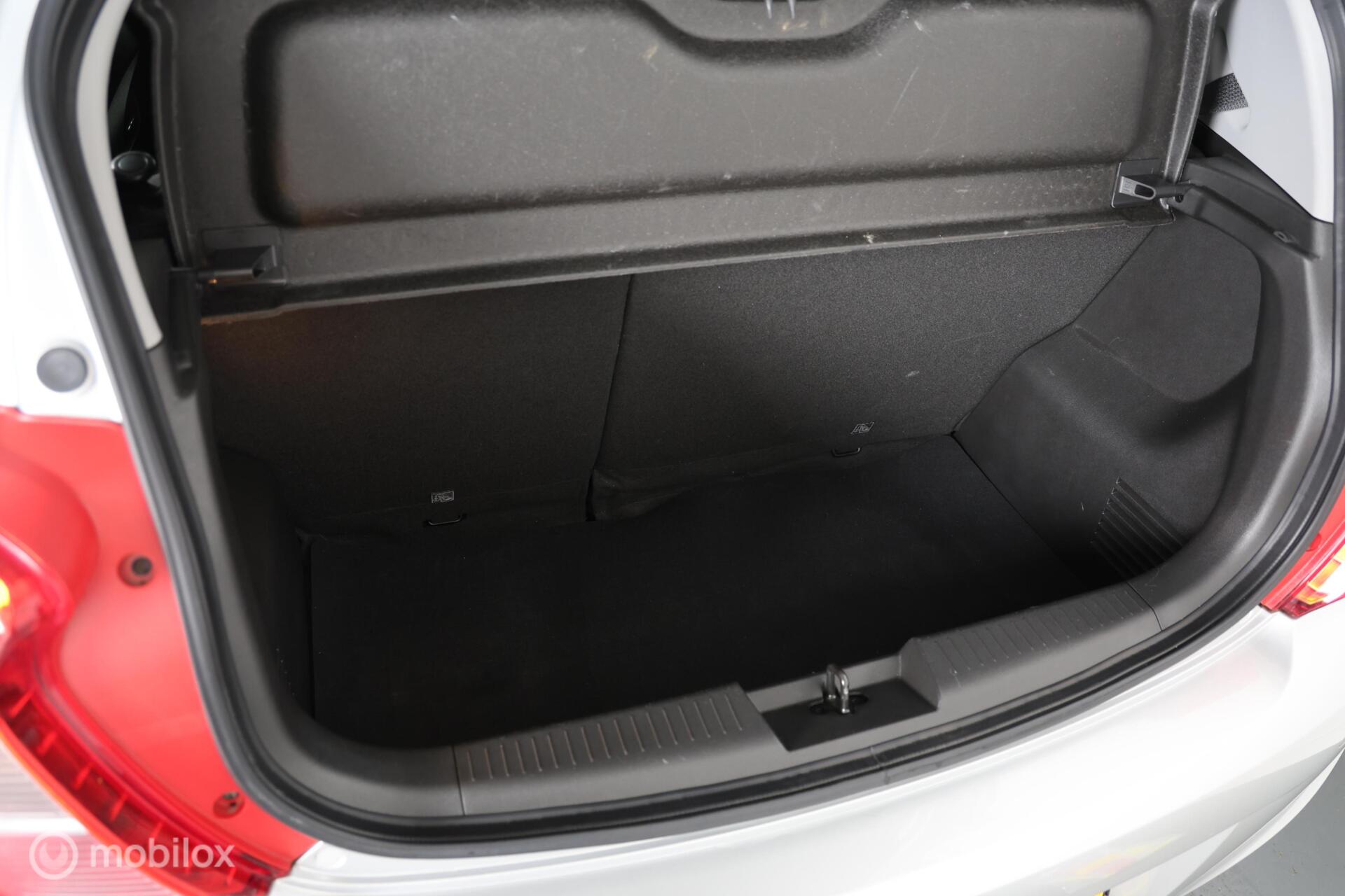 Foto van Opel Karl / Viva