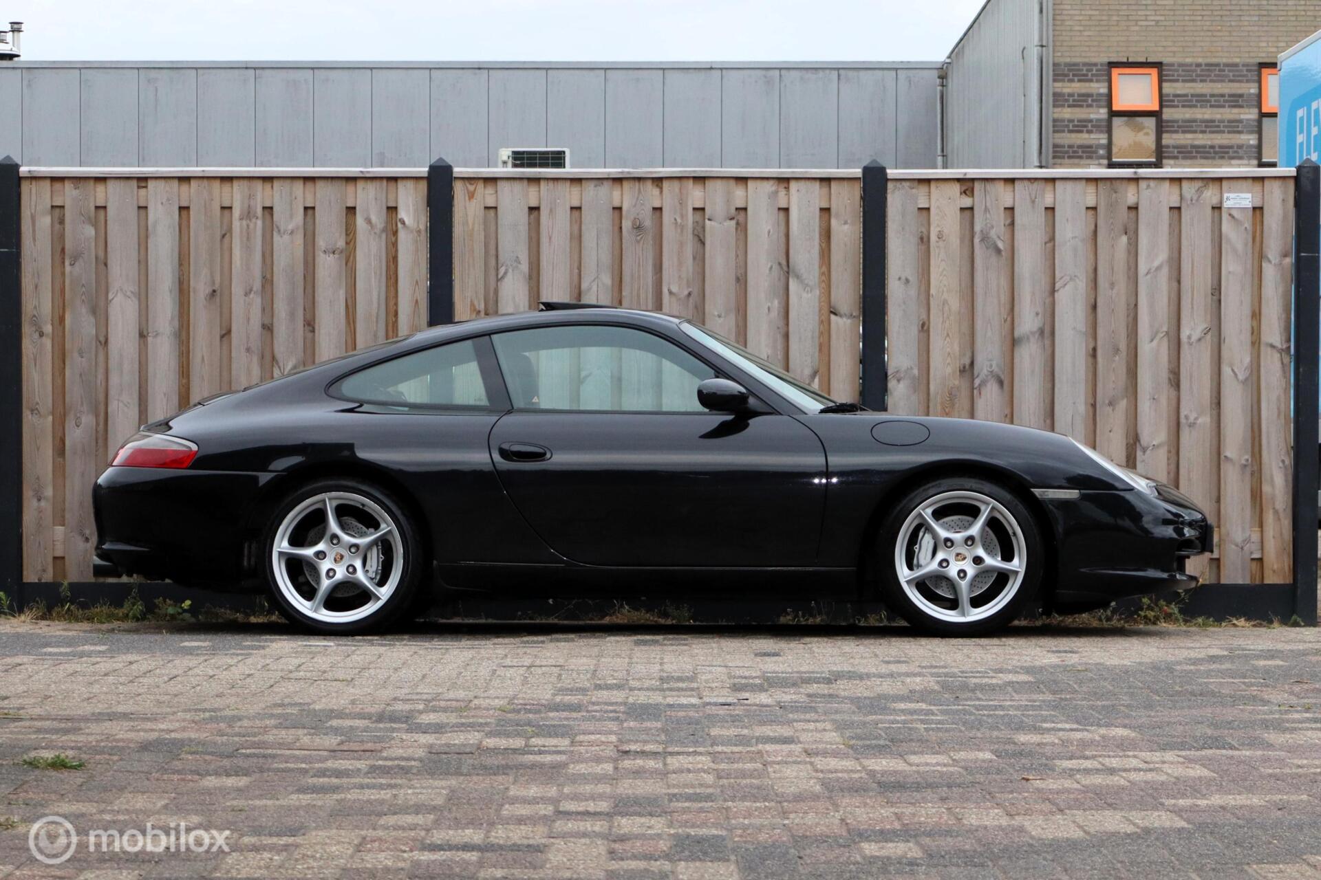 Foto van Porsche 911 Carrera