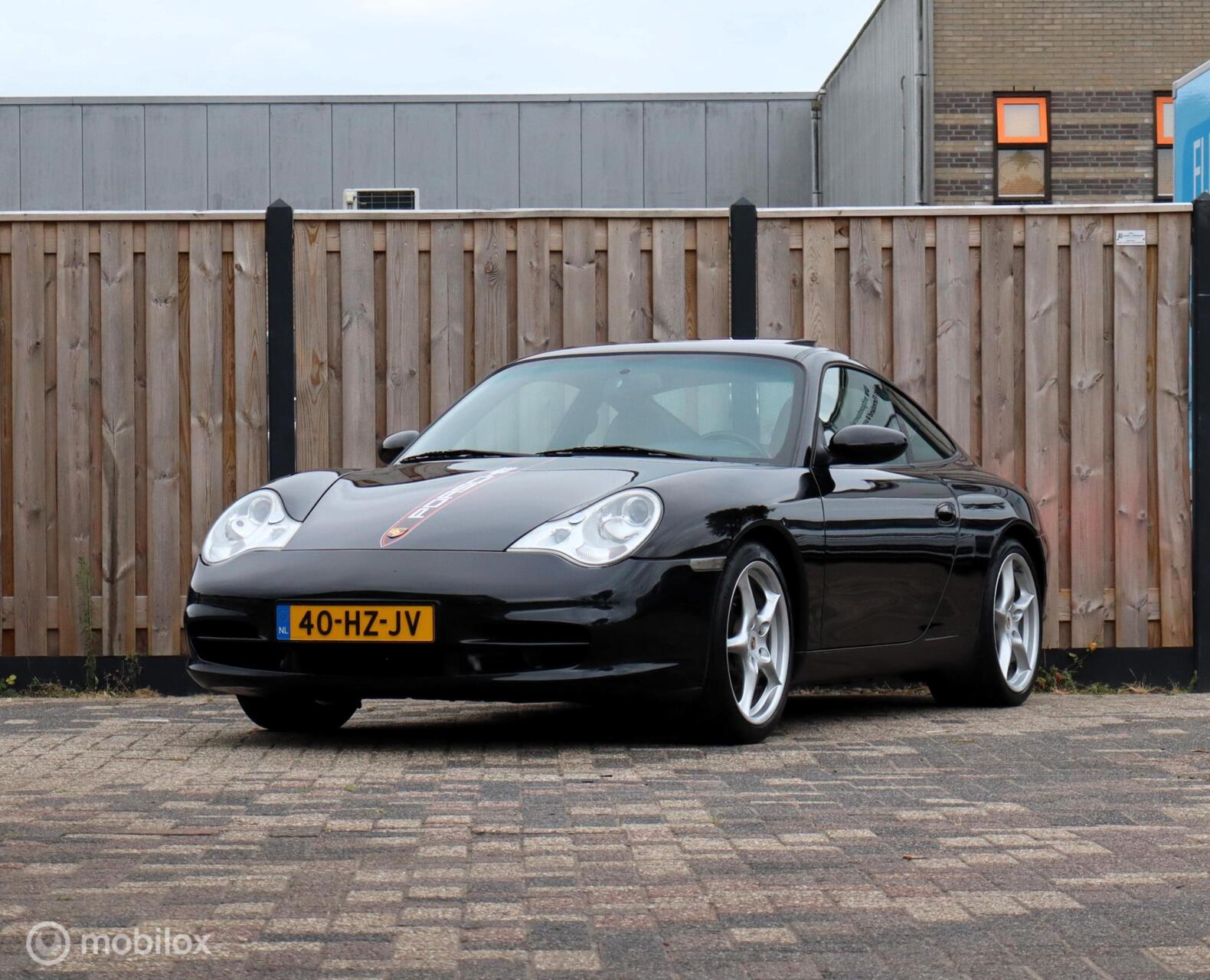 Porsche 911 Carrera 3.6 Carrera 4 2002 - voorkant