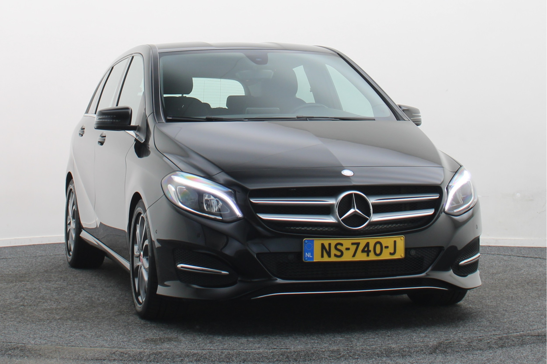Foto van Mercedes-Benz B 180