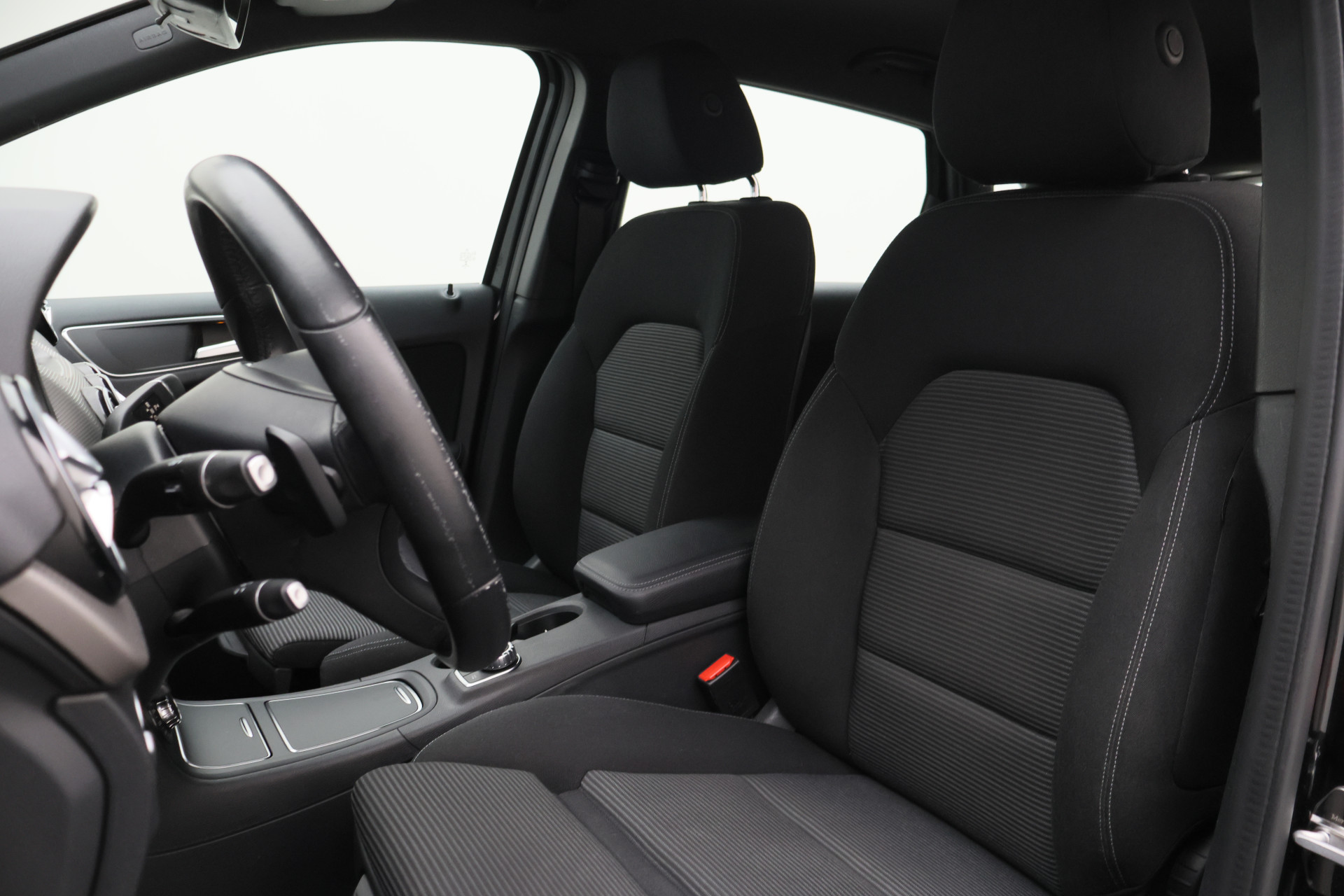 Foto van Mercedes-Benz B 180