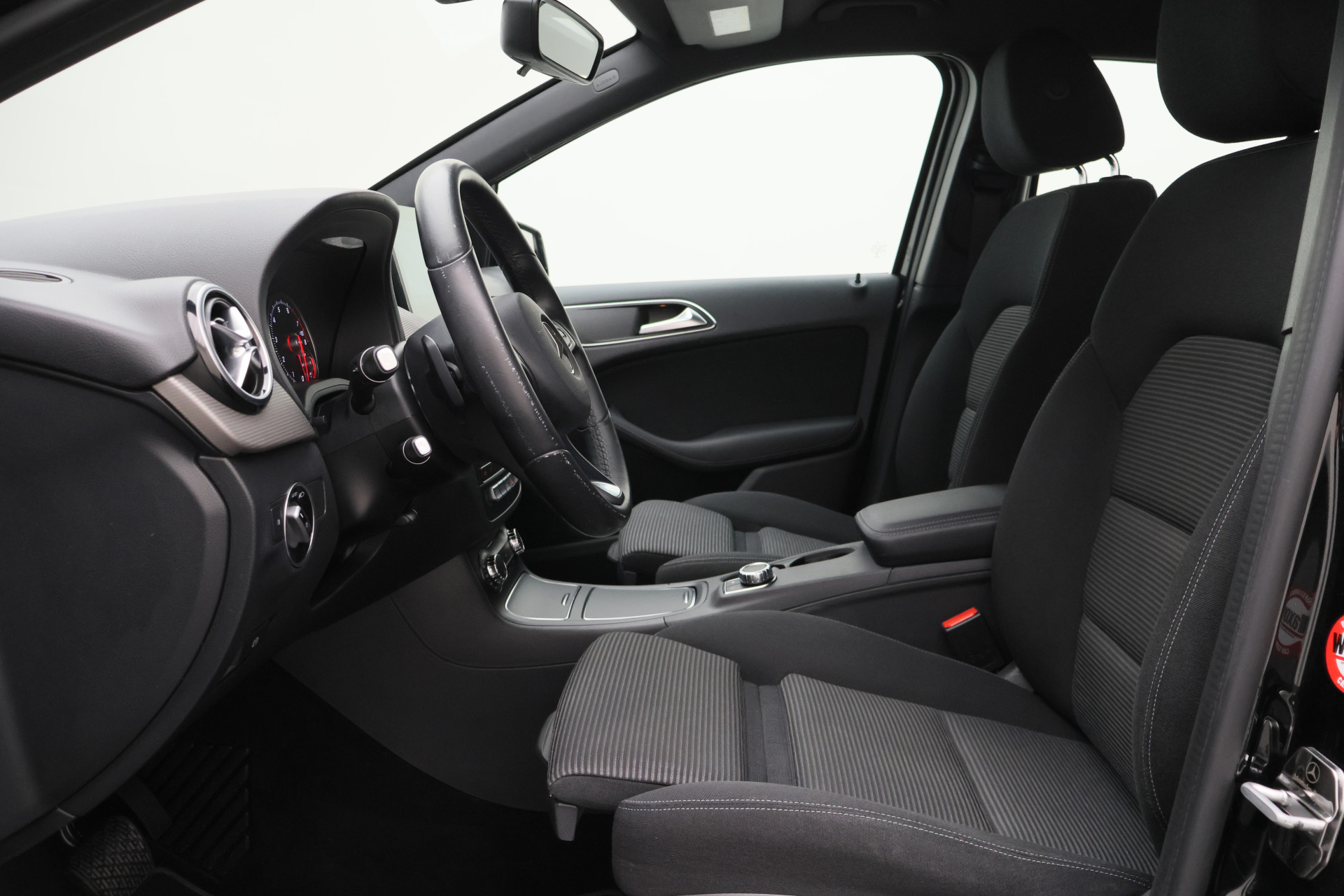 Foto van Mercedes-Benz B 180