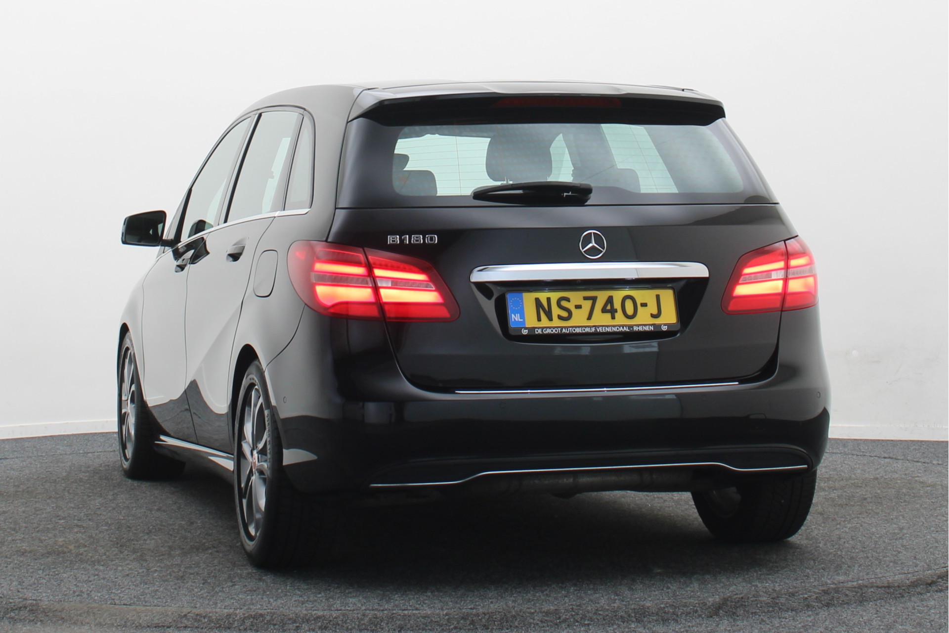 Foto van Mercedes-Benz B 180