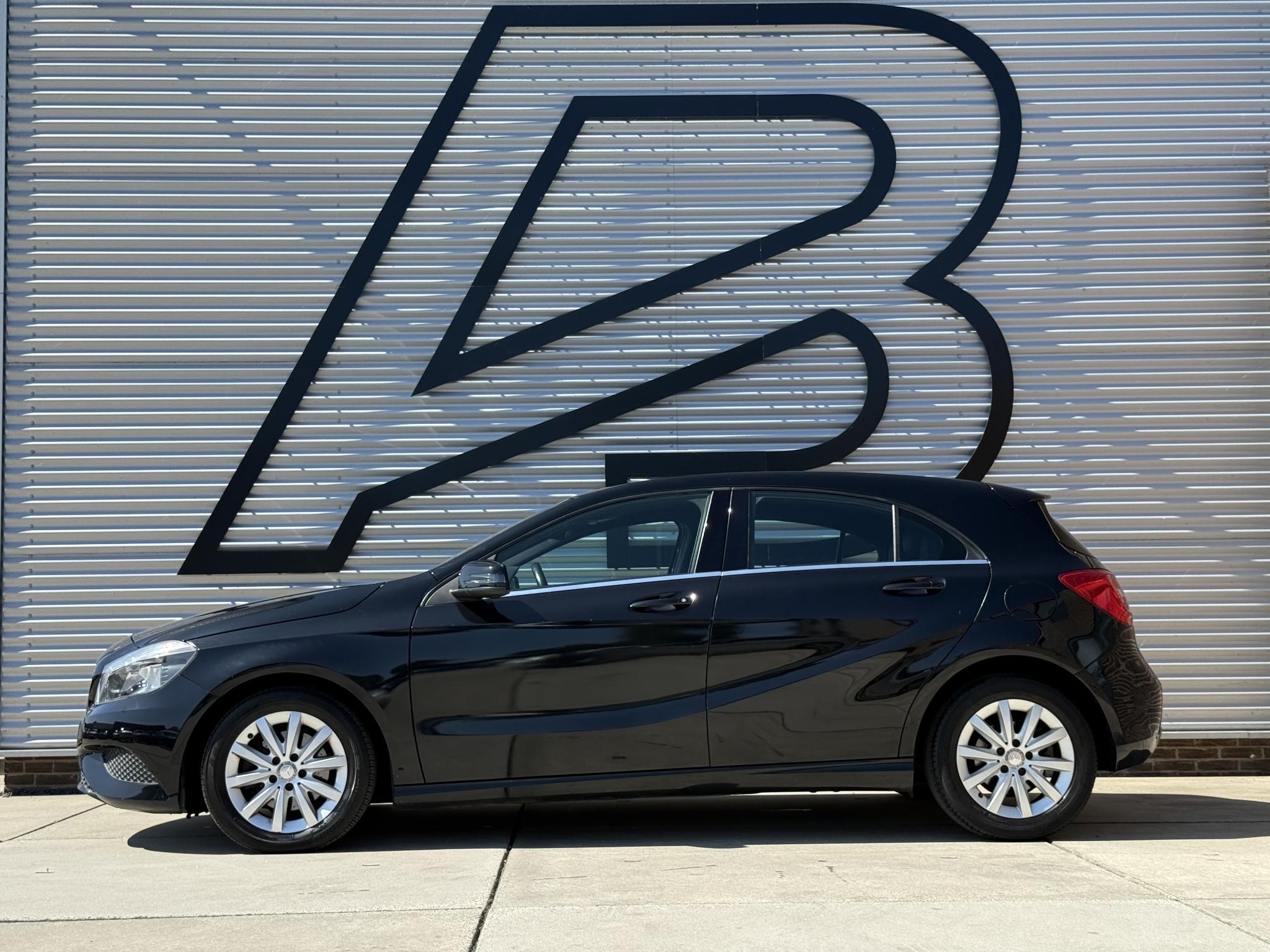 Foto van Mercedes-Benz A 180