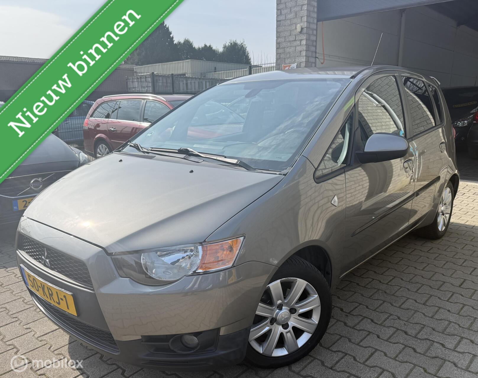 Mitsubishi Mitsubishi Colt 1.3 Edition Two / 5DRS / BJ 2010 / N.A.P 2010 - voorkant