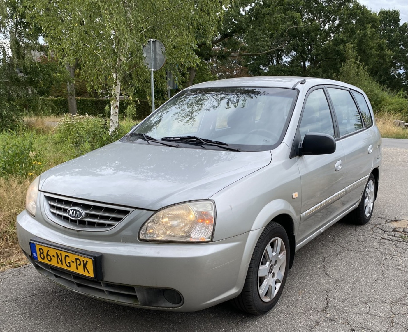 Kia Kia Carens 1.8-16V LX 2003 - voorkant