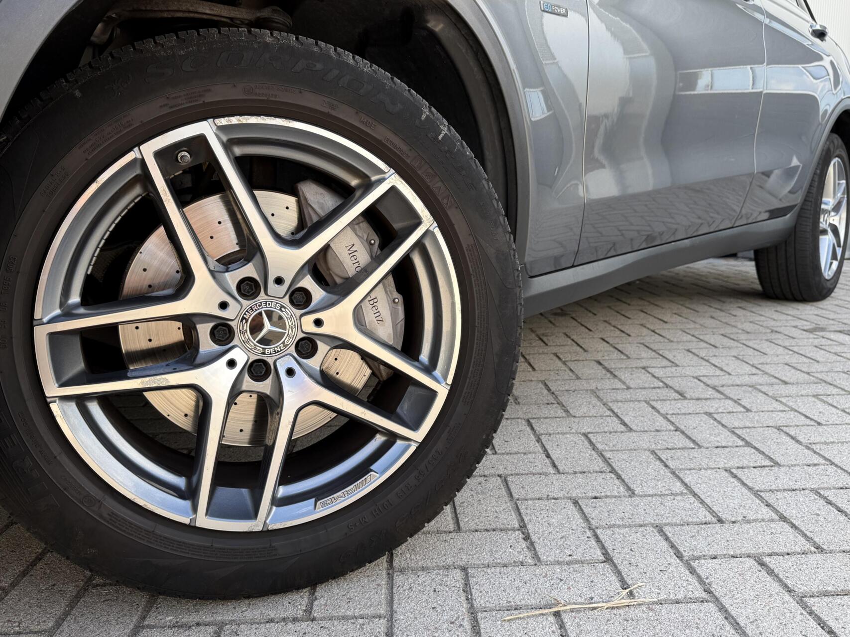 Foto van Mercedes-Benz GLC 350 E 4Matic
