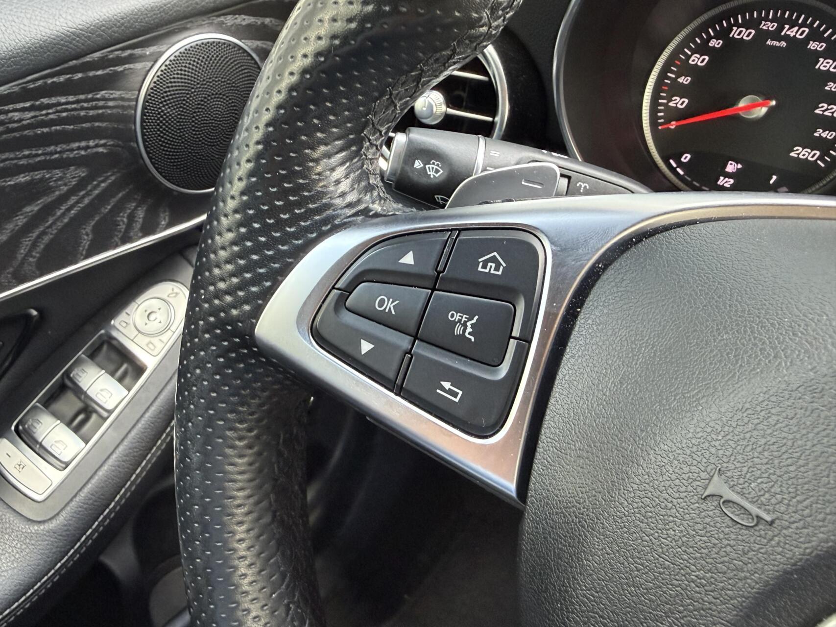 Foto van Mercedes-Benz GLC 350 E 4Matic