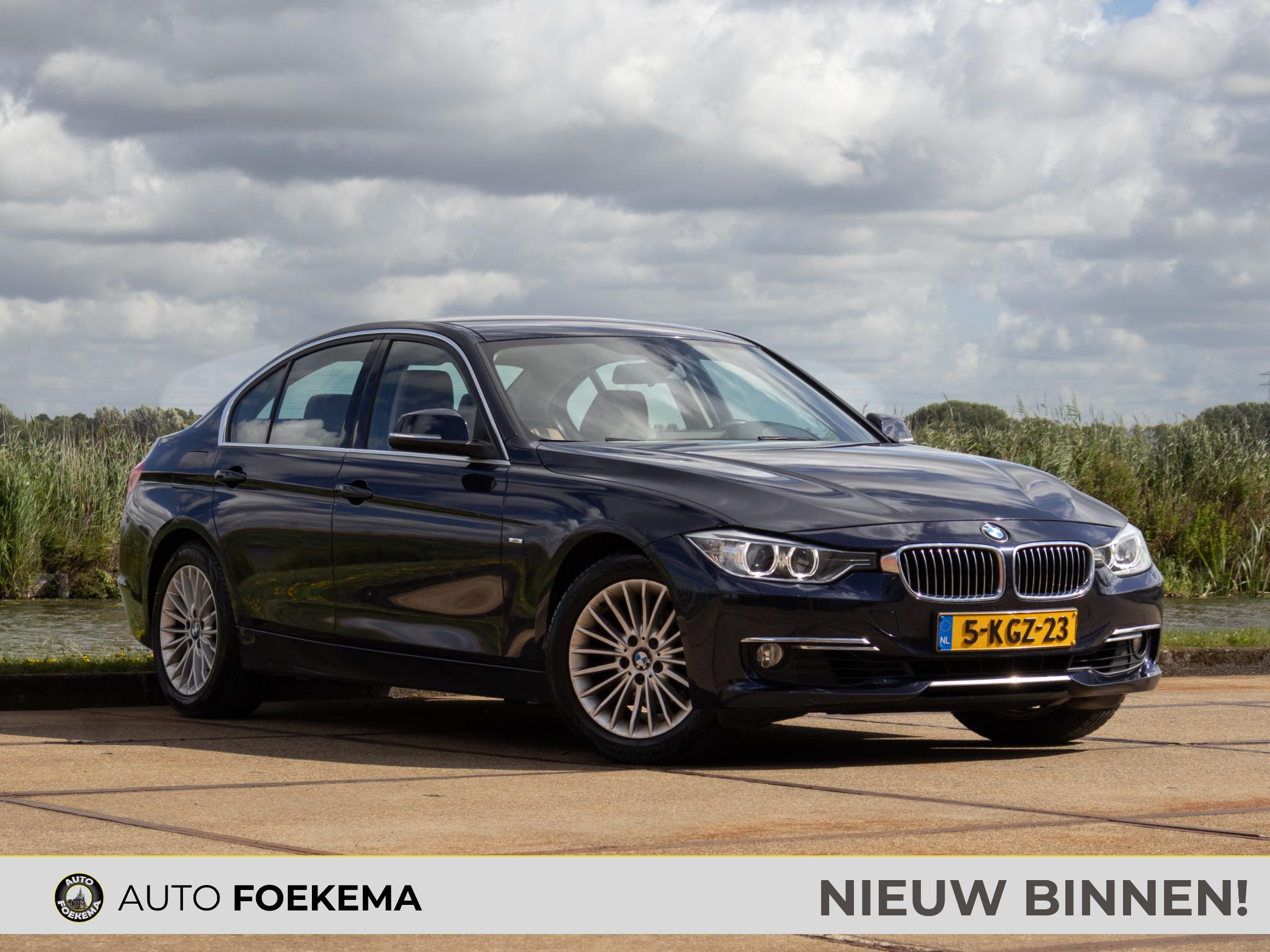 BMW 3er Reihe 320i High Executive 2013 - voorkant