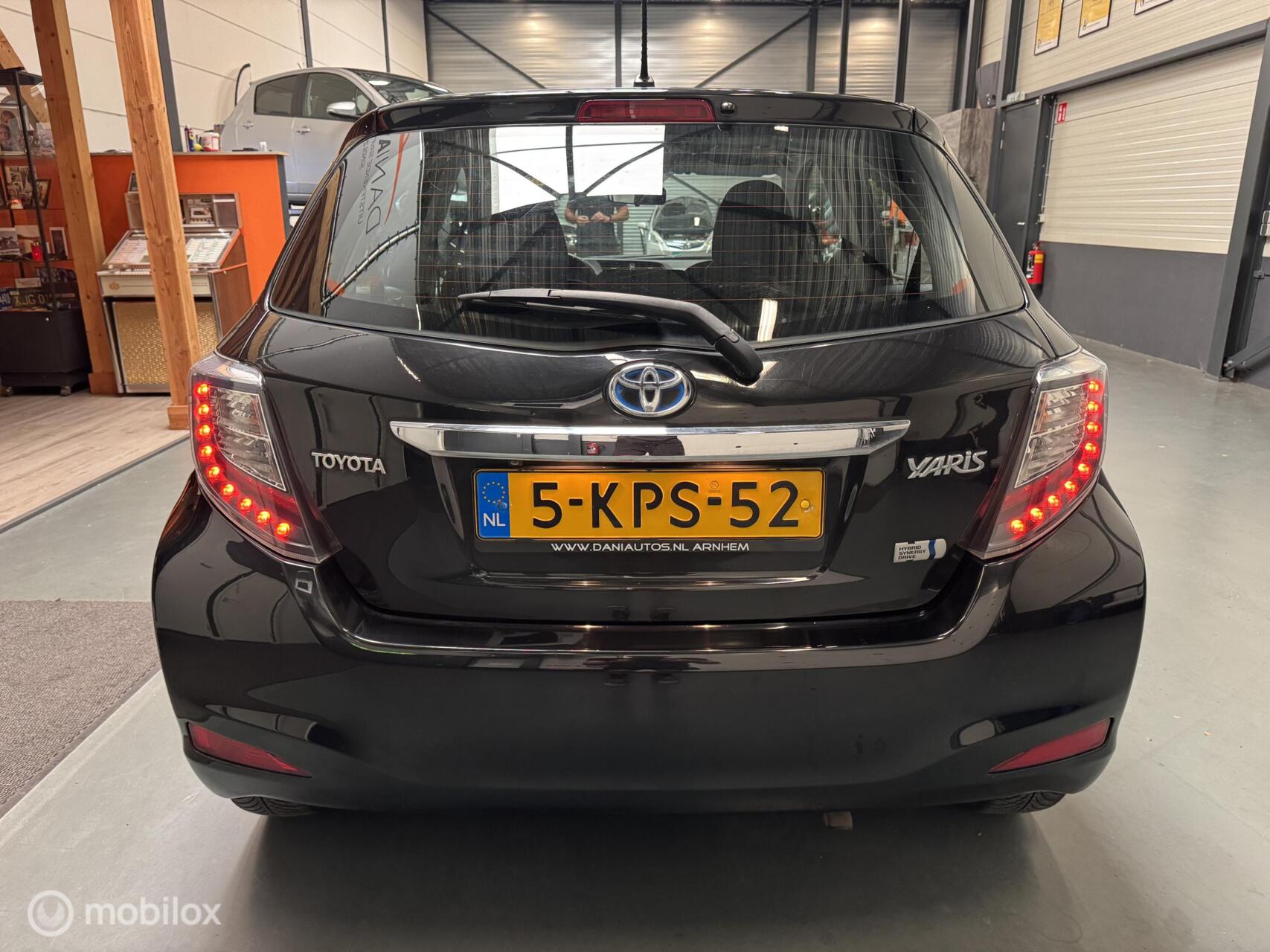 Foto van Toyota Toyota Yaris Hybrid