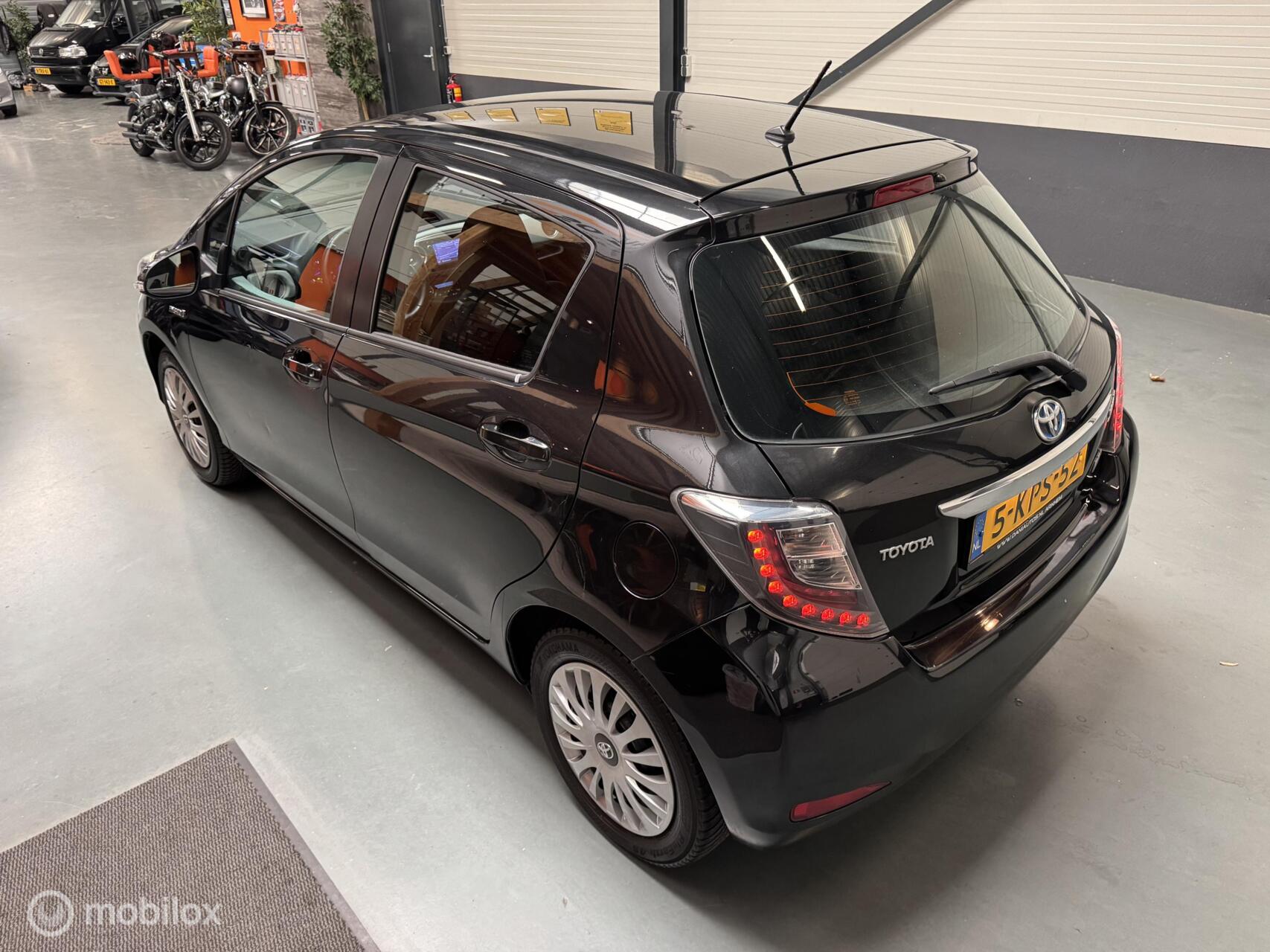 Foto van Toyota Toyota Yaris Hybrid