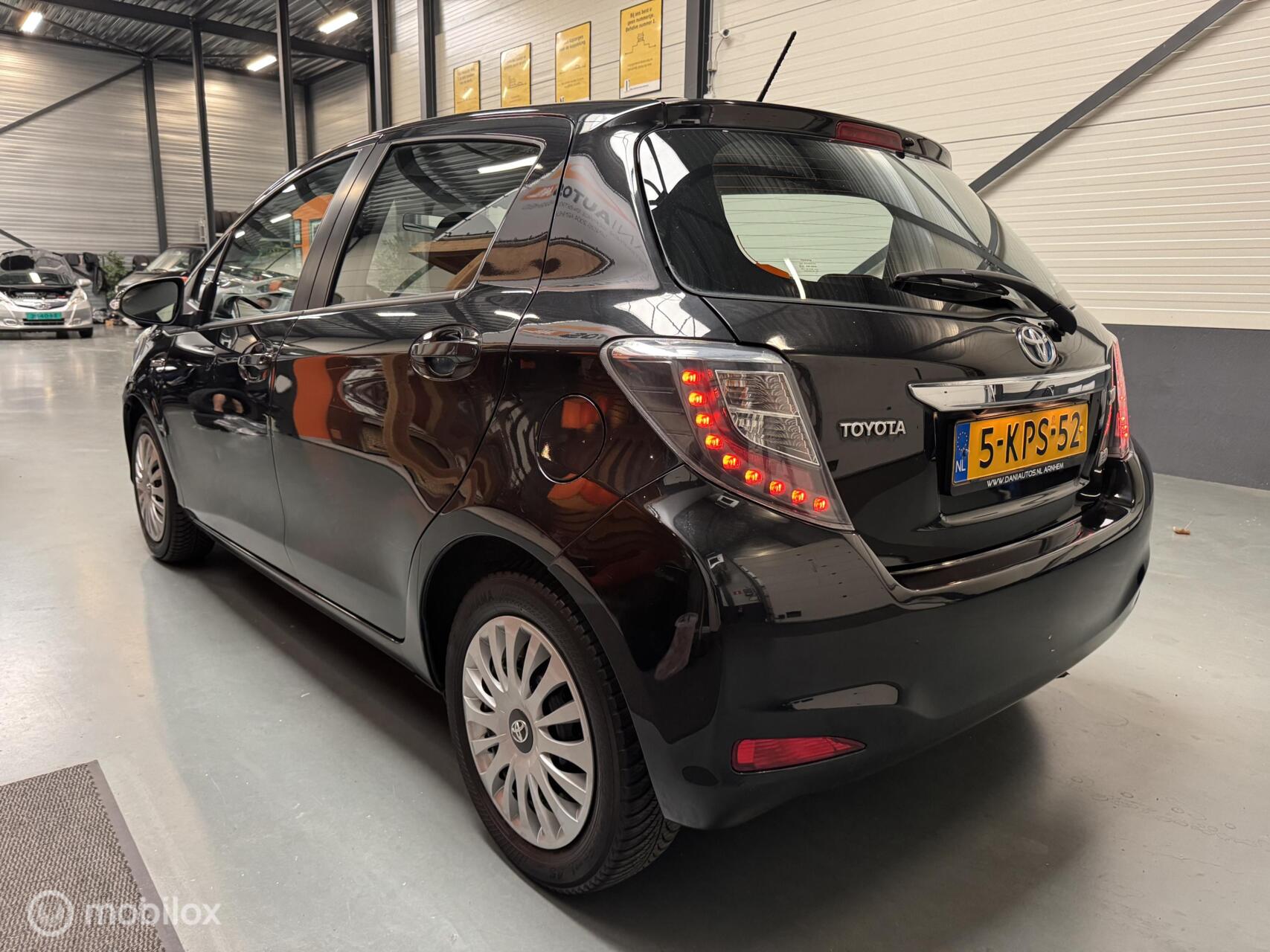 Foto van Toyota Toyota Yaris Hybrid