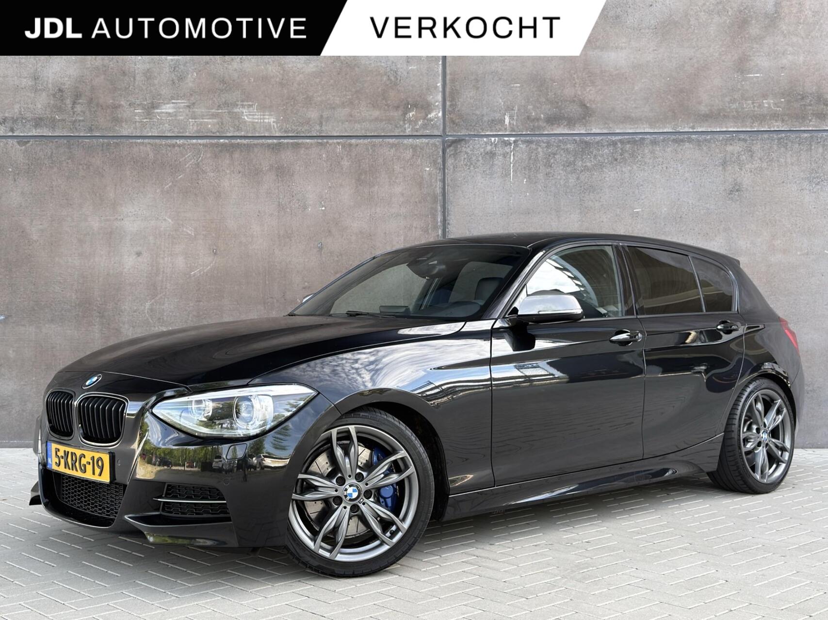 BMW M135i M135i High Executive | Orgineel NL | Navigatie | Leder | Cruise control | Xenon | 2013 - voorkant