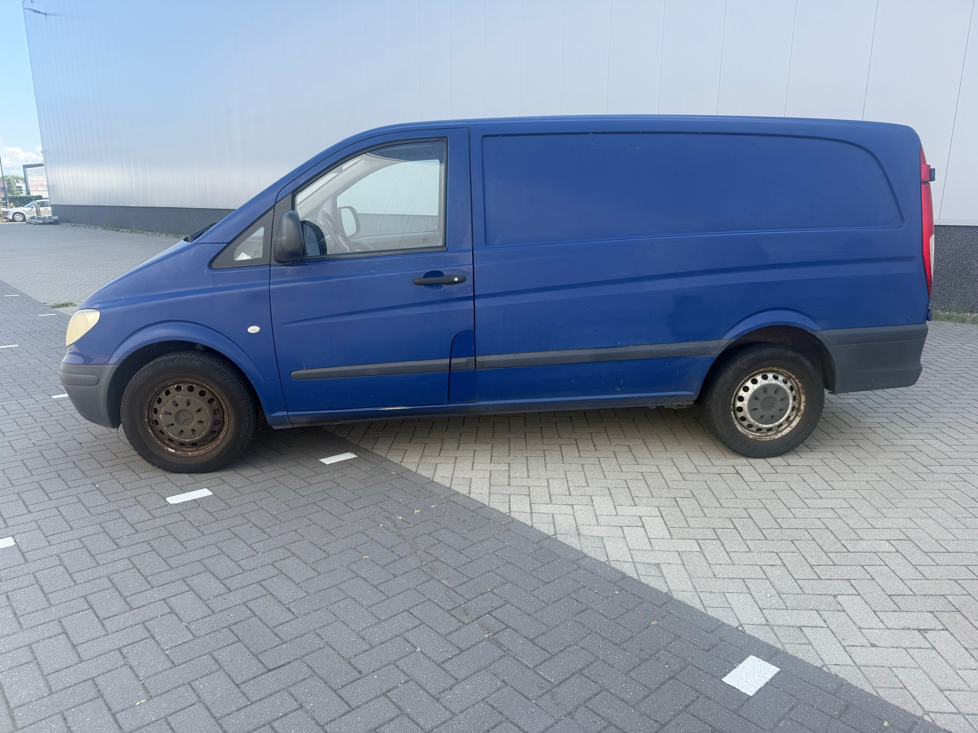 Foto van Mercedes-Benz Vito 109