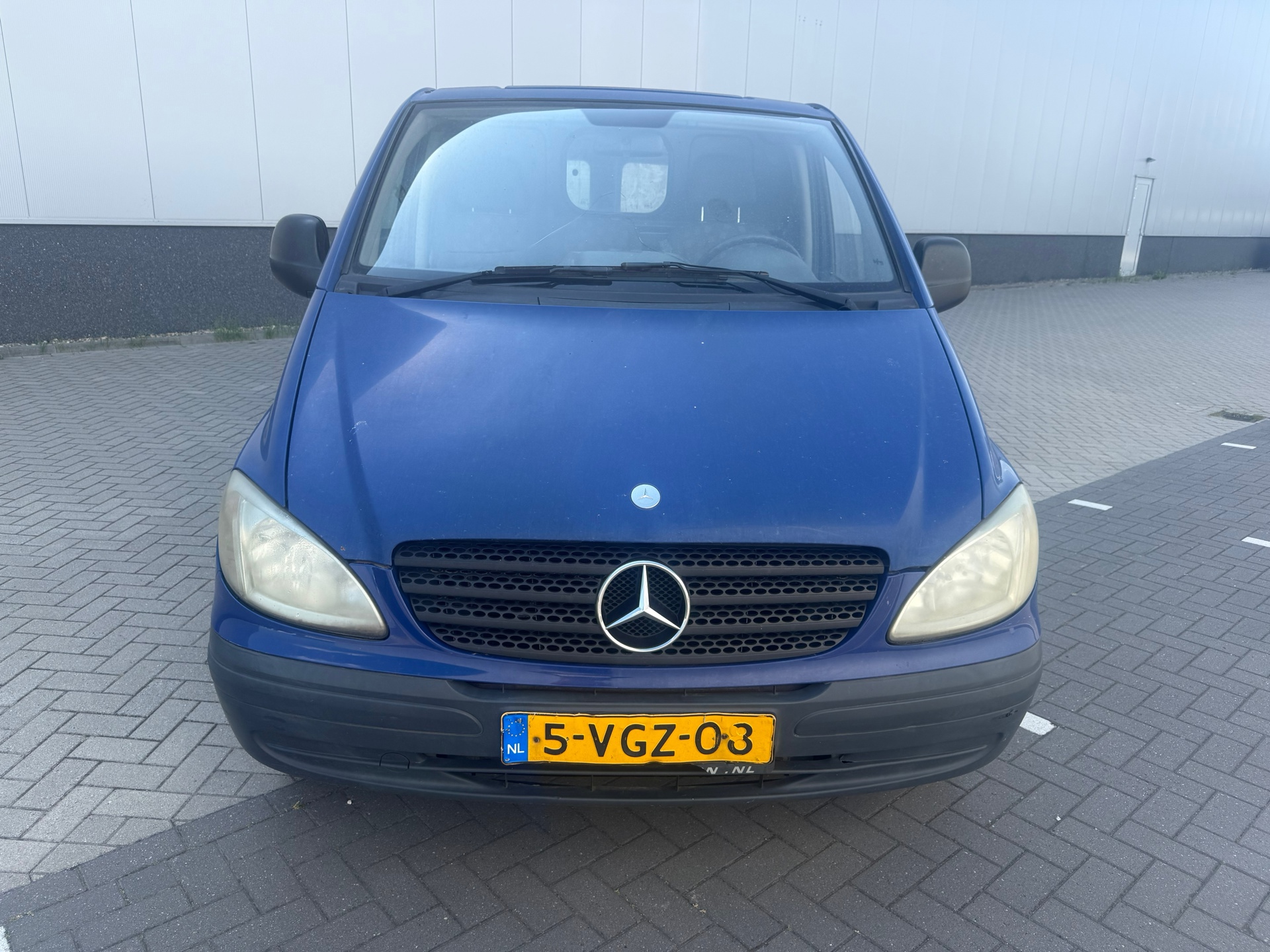Foto van Mercedes-Benz Vito 109