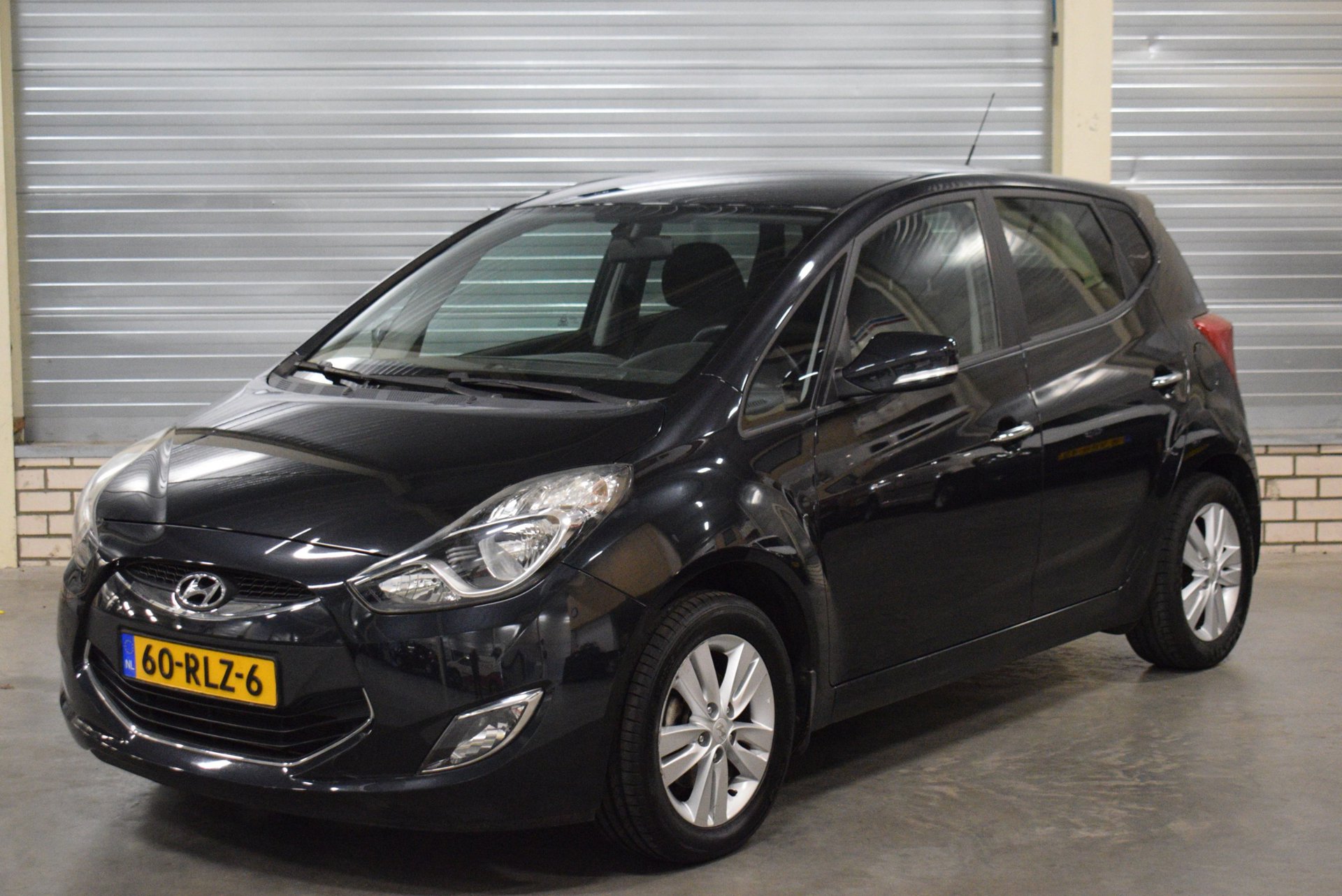 Hyundai Ix20 1.6i i-Vision Vol Automaat 50.000KM!!! + Climate Control|Cruise Control| 2011 - voorkant