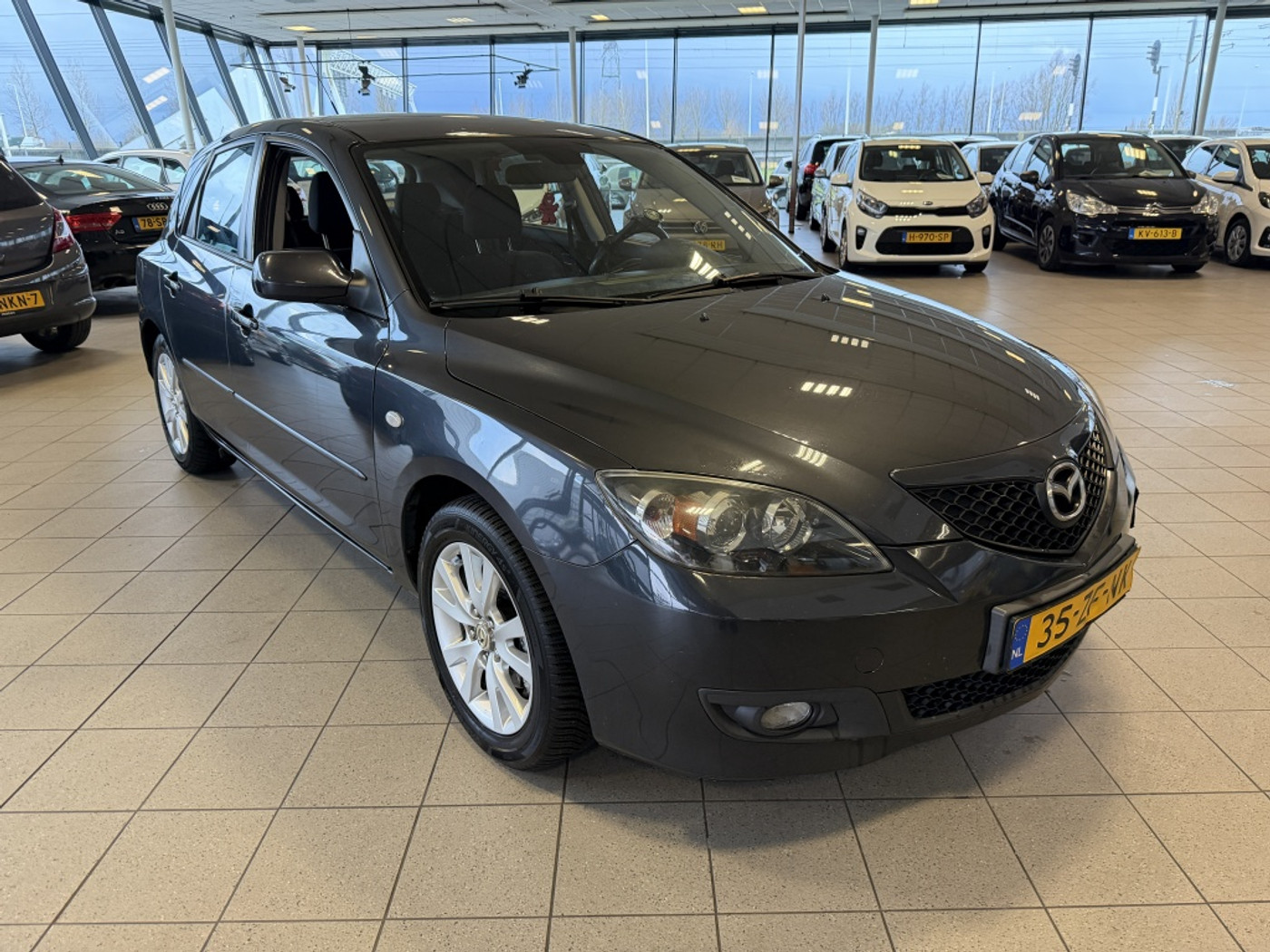 Mazda Mazda 3 2.0 S-VT Executive 2008 - voorkant