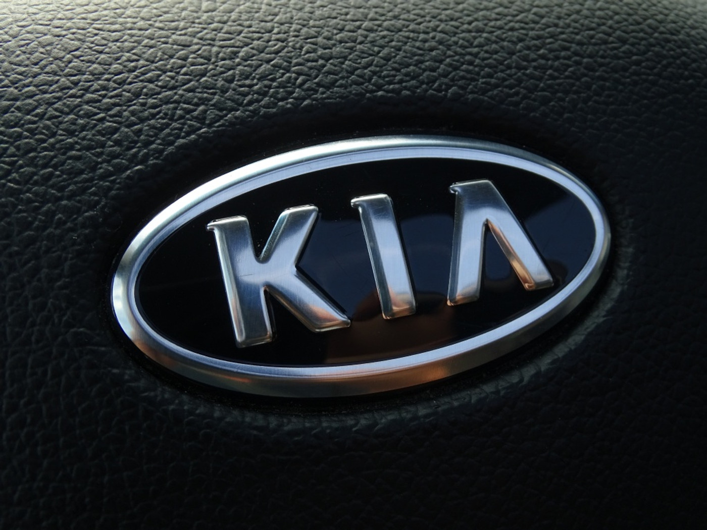 Foto van Kia SLS