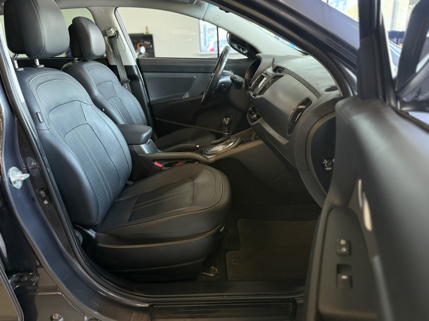 Foto van Kia SLS
