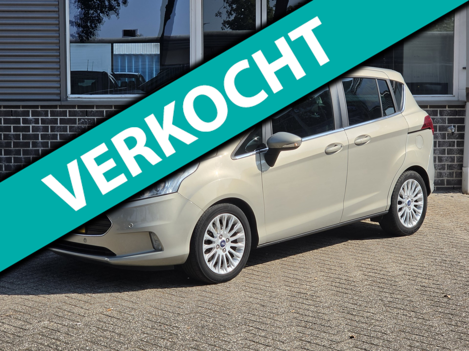 Ford B-max 1.0 EcoBoost Titanium Airco Pano Goed Onderhouden 2014 - voorkant