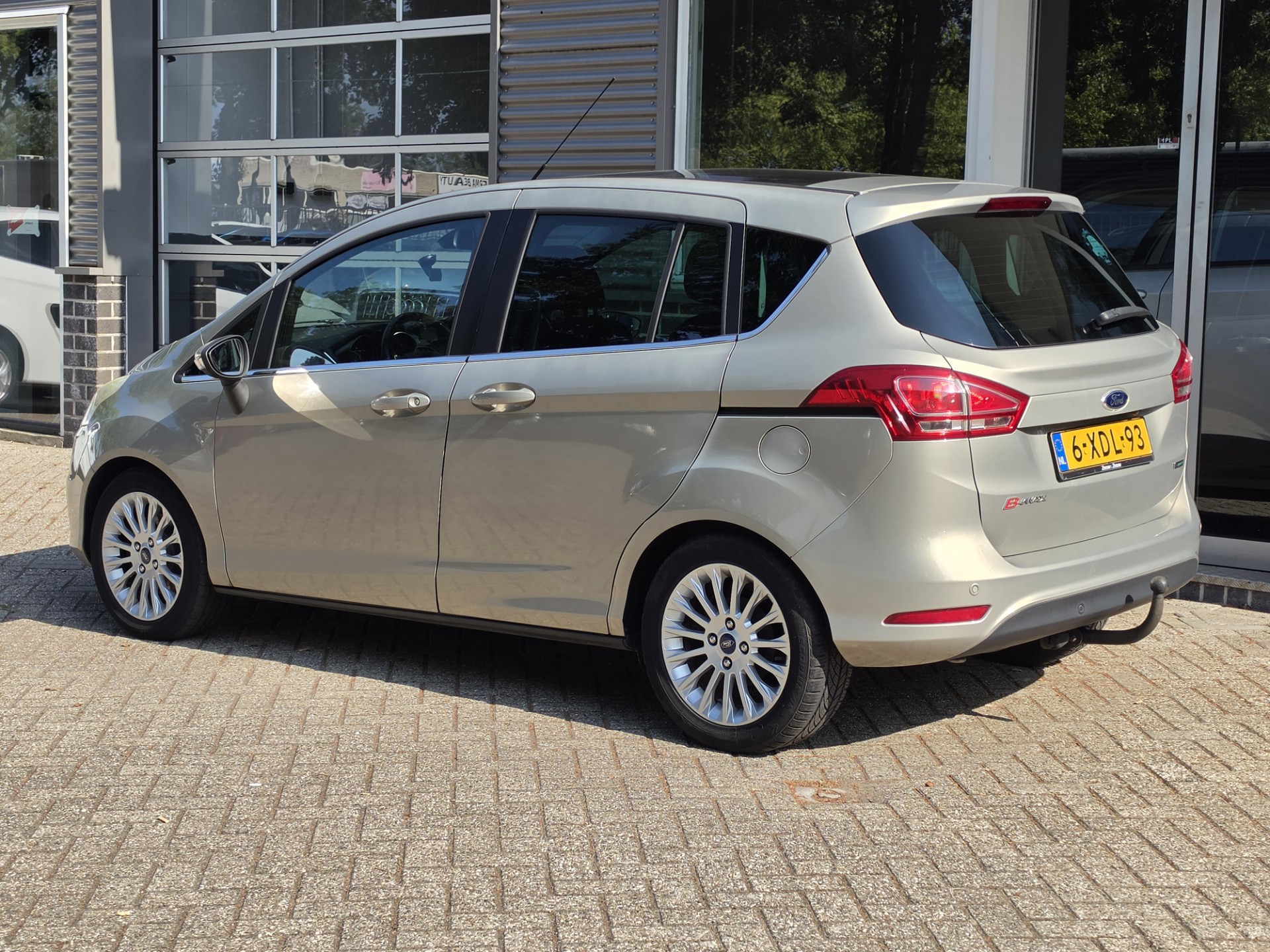 Foto van Ford B-max