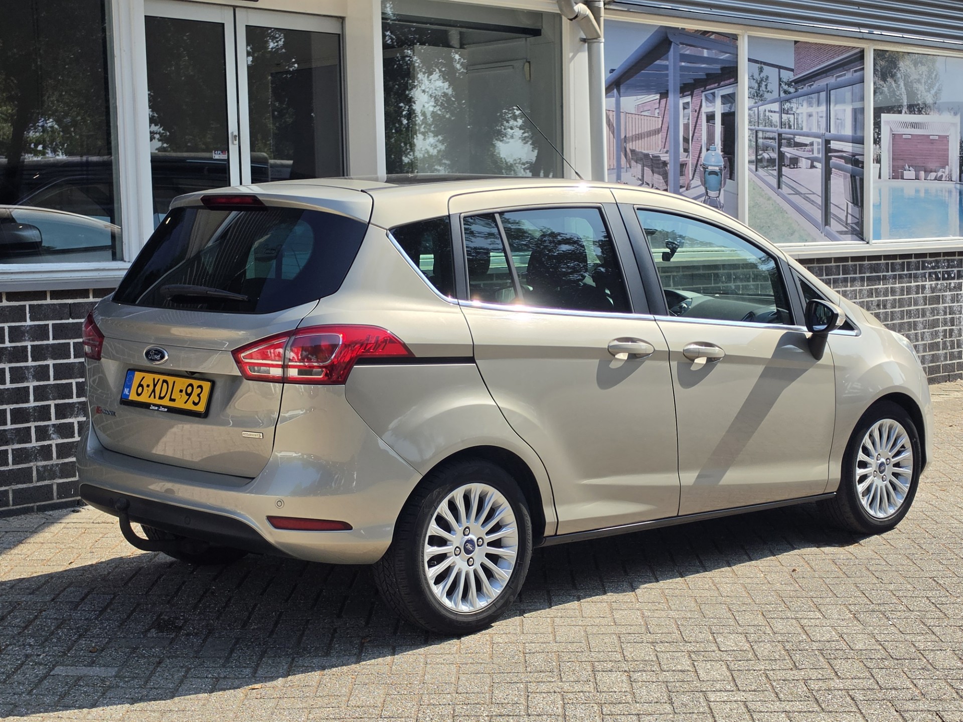 Foto van Ford B-max